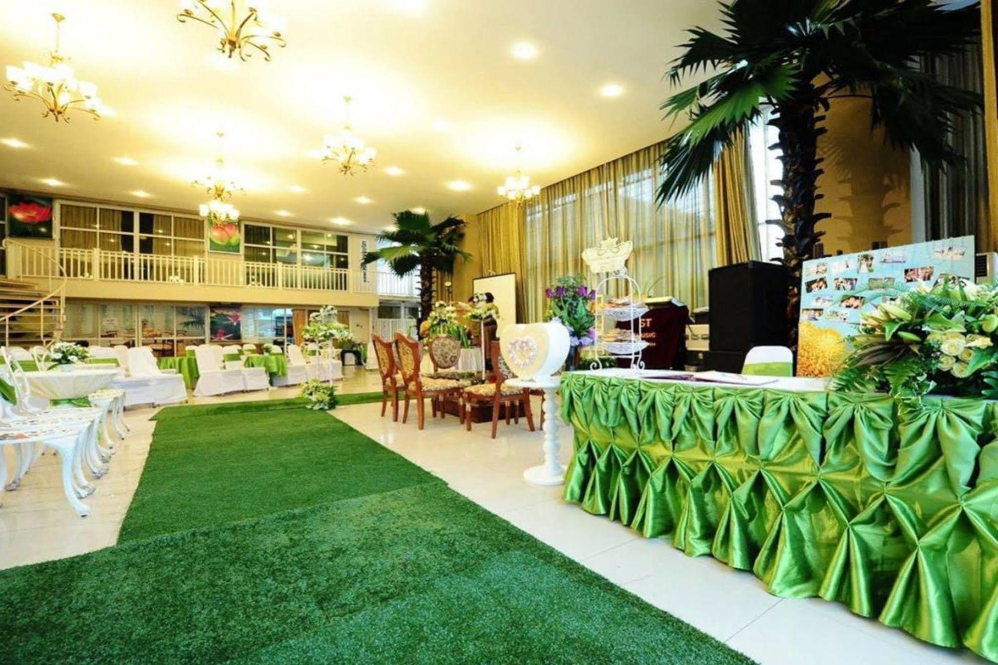 Resort Nsiri & Ban Lam Luk Ka