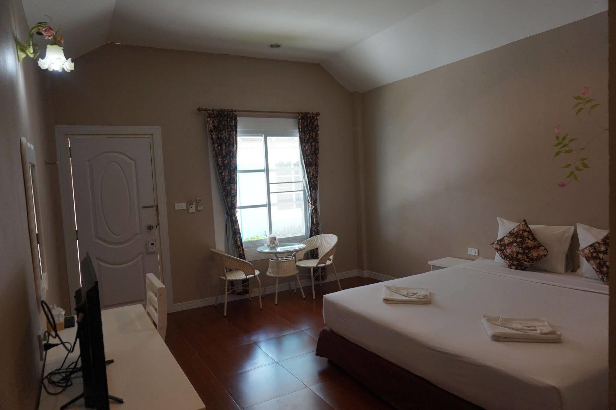Color Sha Certified Hotel 3*
