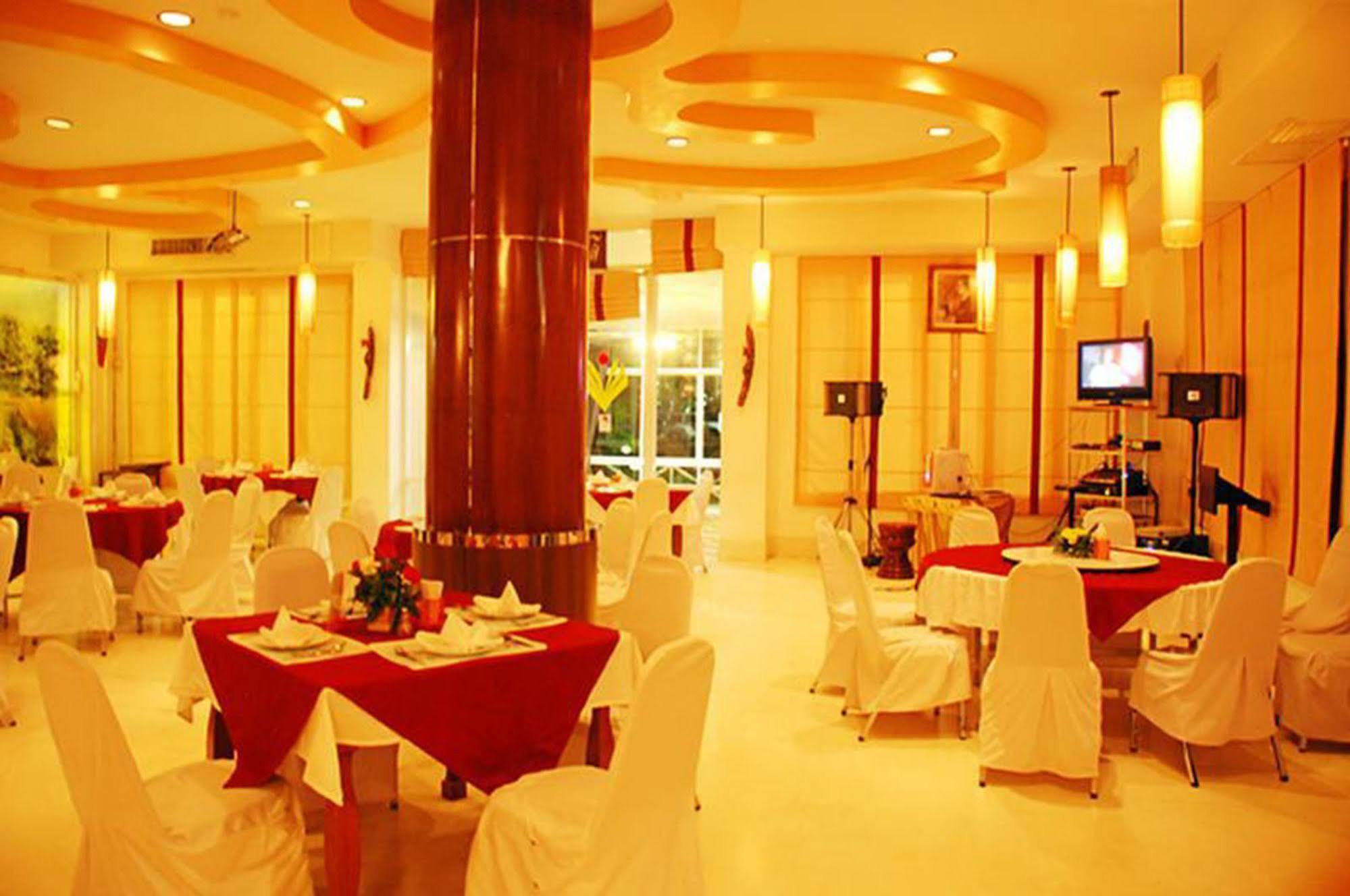 Grand Hill And 4* Nakhon Sawan