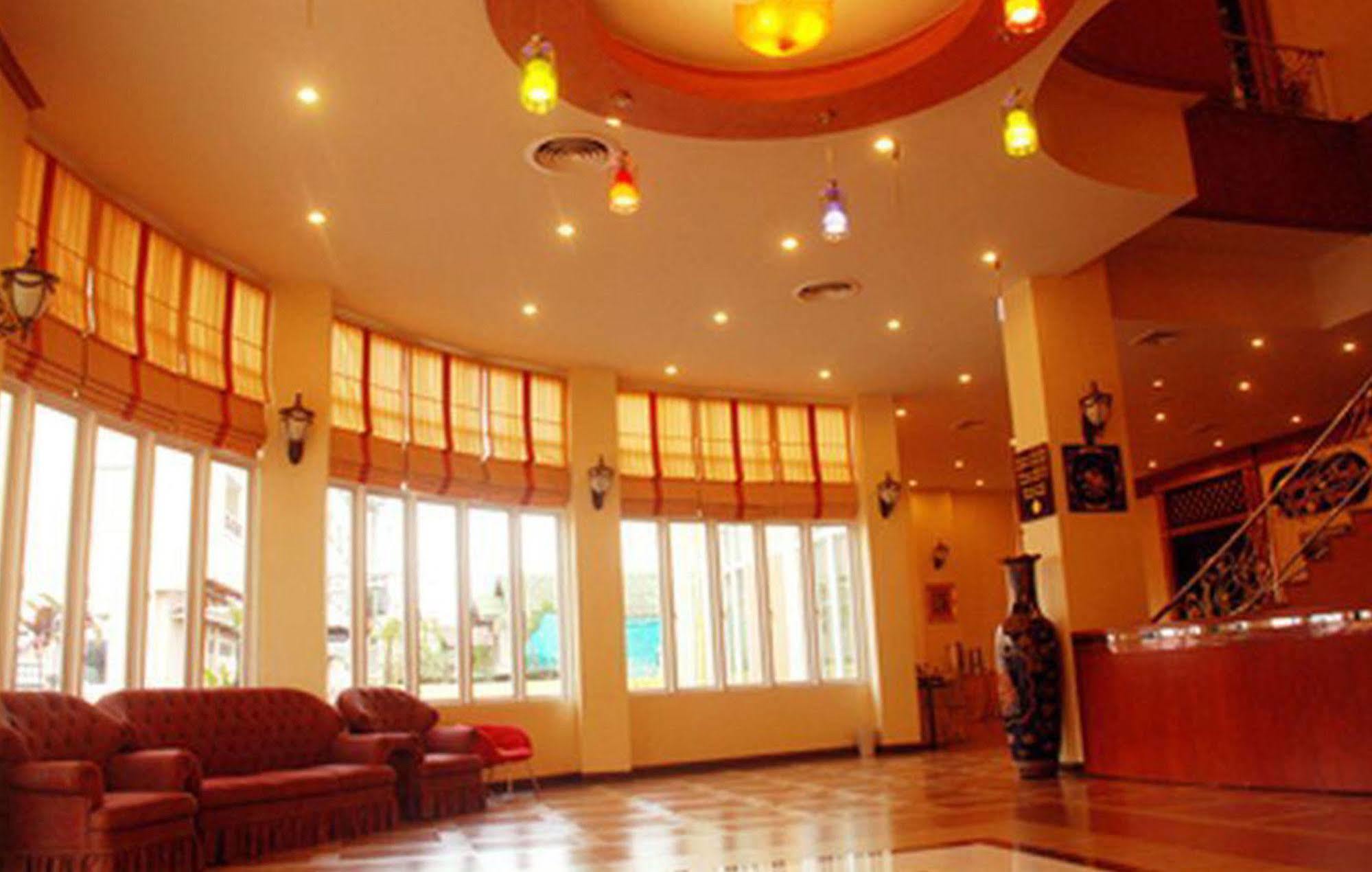 Grand Hill And Hotel 4*