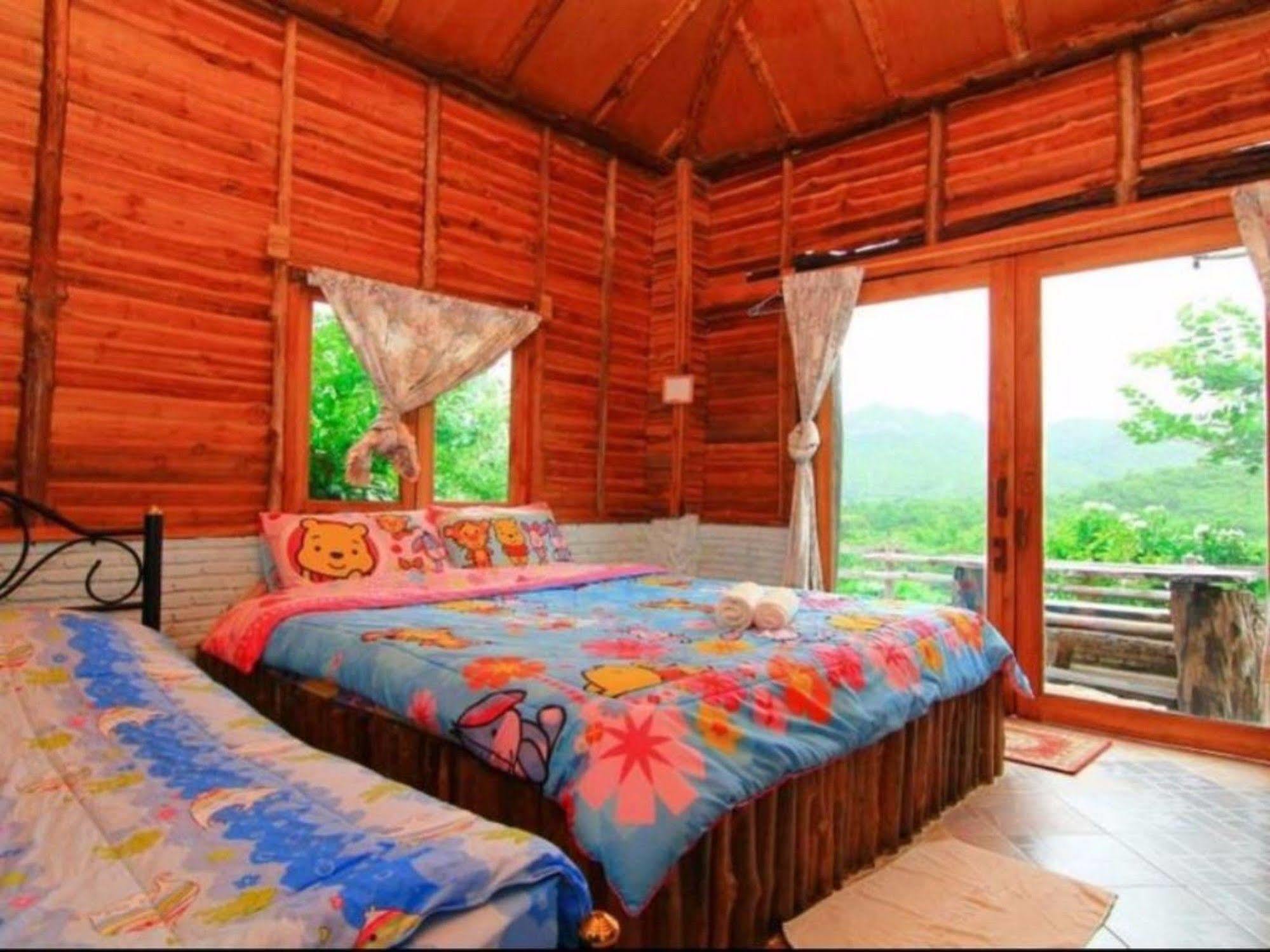 Hotel Ingmhok Country Mountain View Suan Phueng