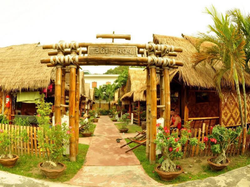 Twin Palms Resort
