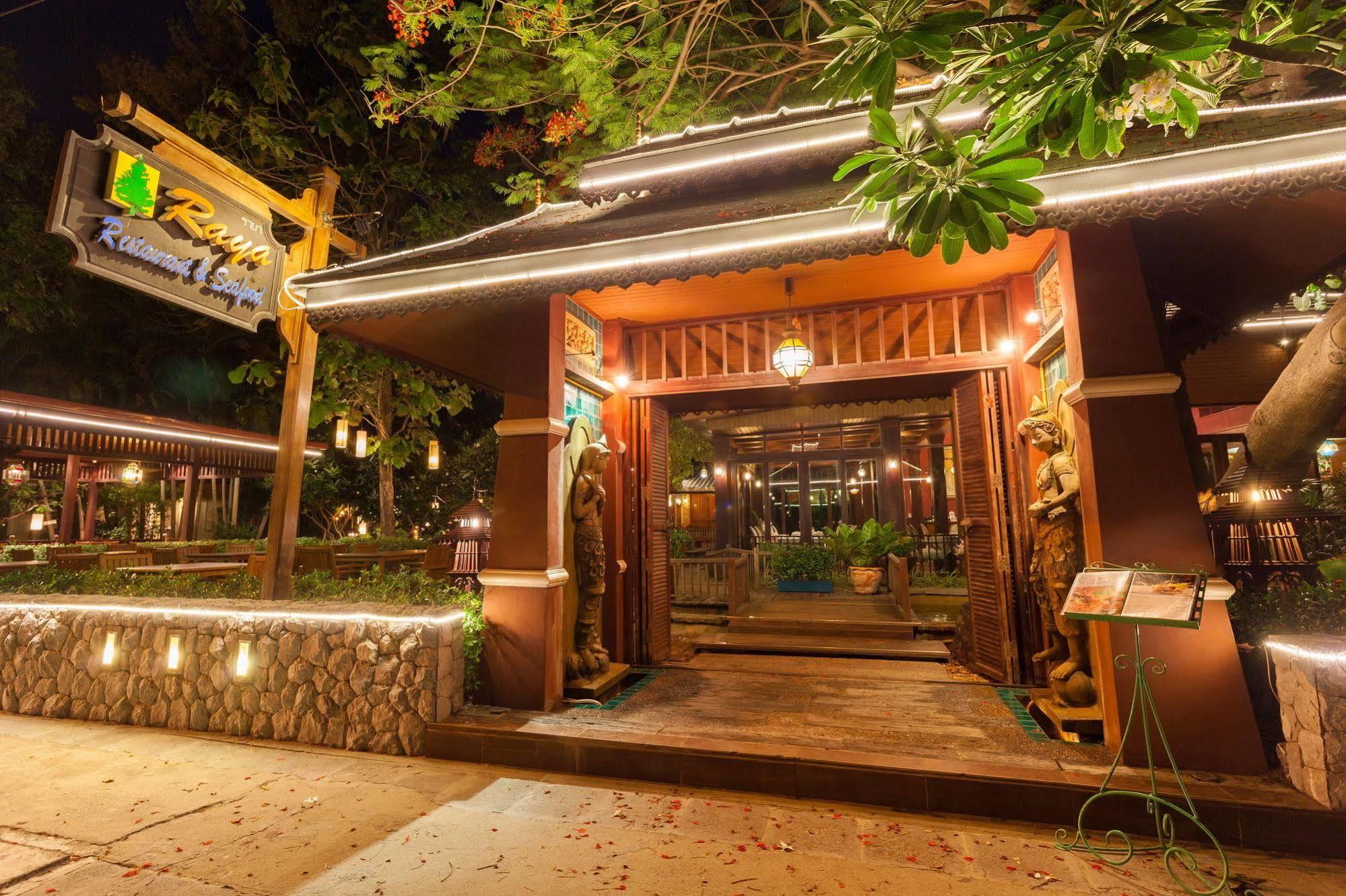 Raya Front - The In Resort