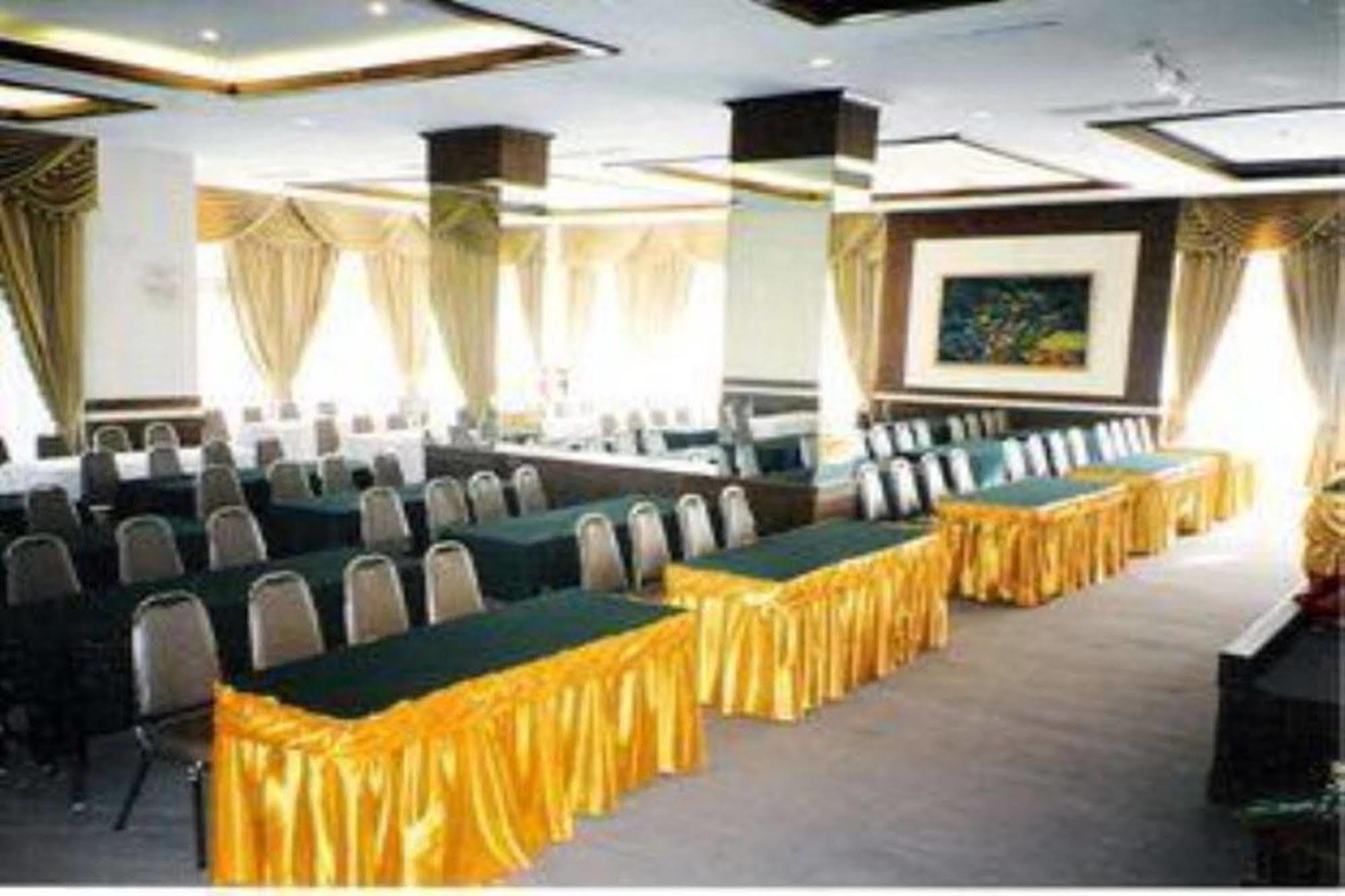 Golden Hotel Khanom