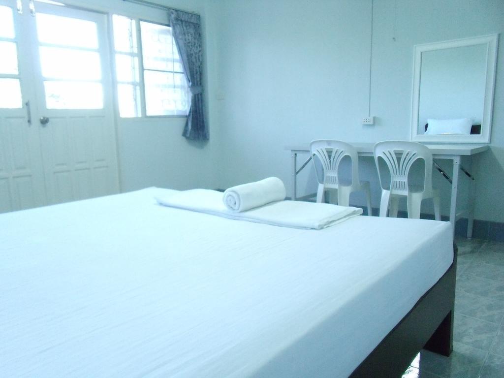 Casa de hóspedes Albatross @ Thungwualaen Pathiu