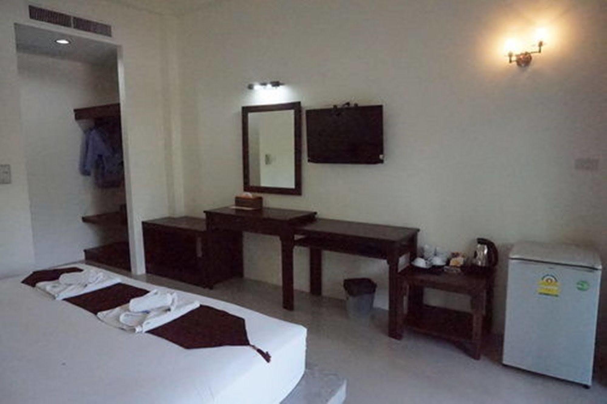 Hotel Dream Valley 3*