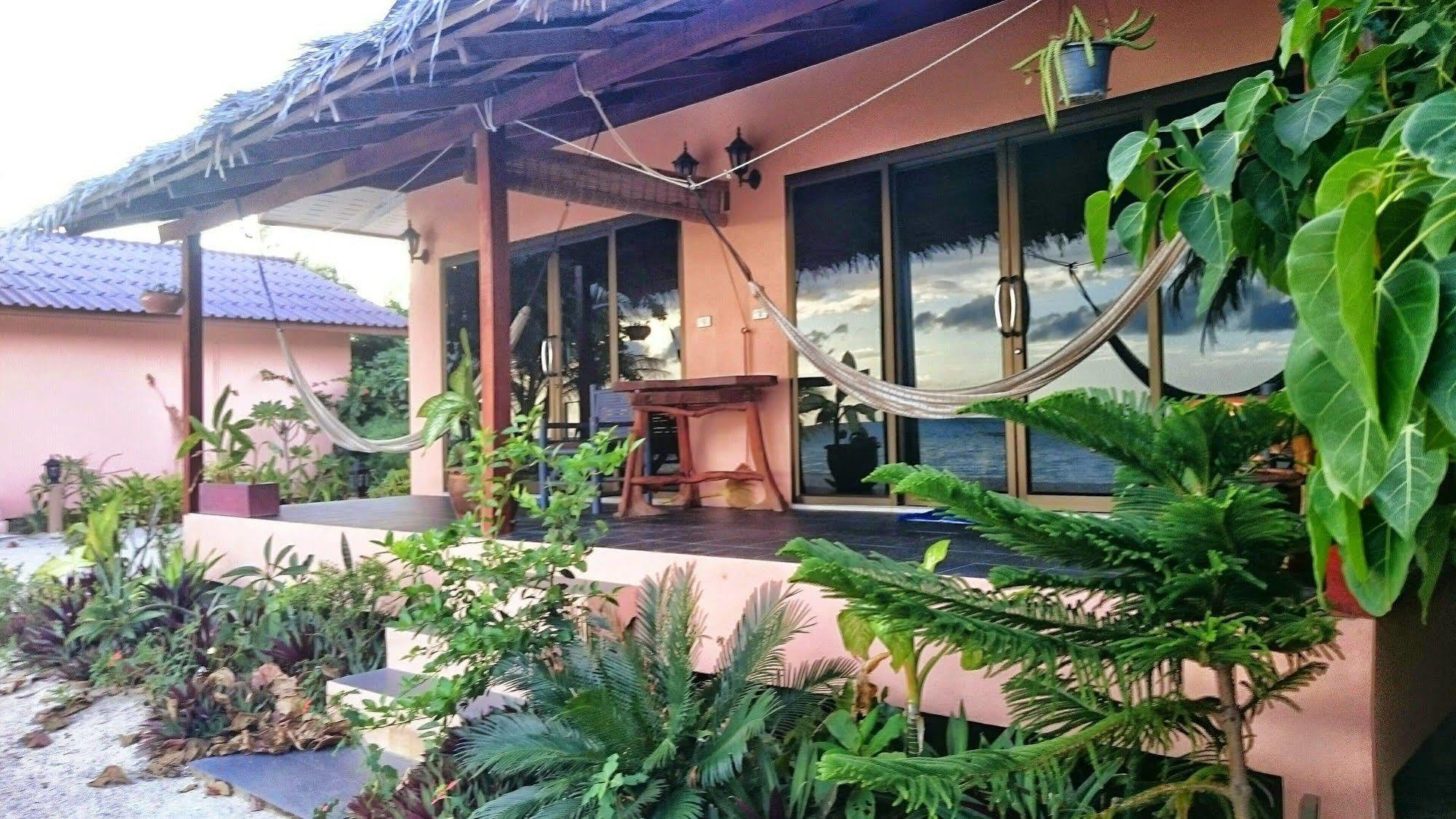 Resort Papillon Baan Tai