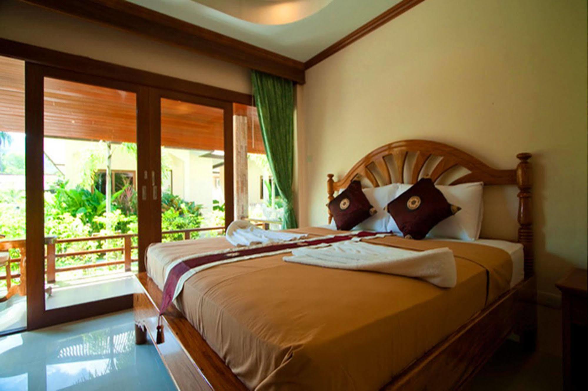 Starlight Koh Phangan Resort