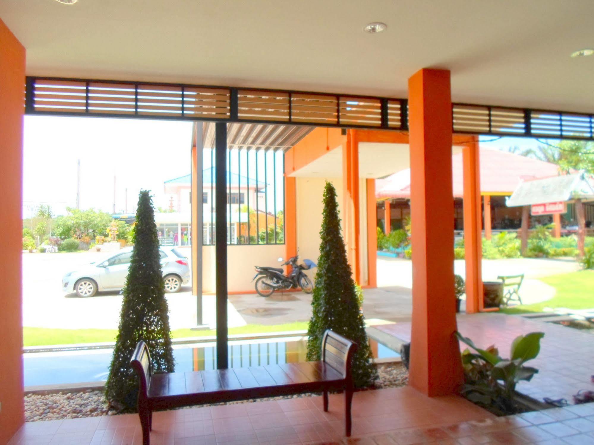 Lodge Bantatuk & Restaurant