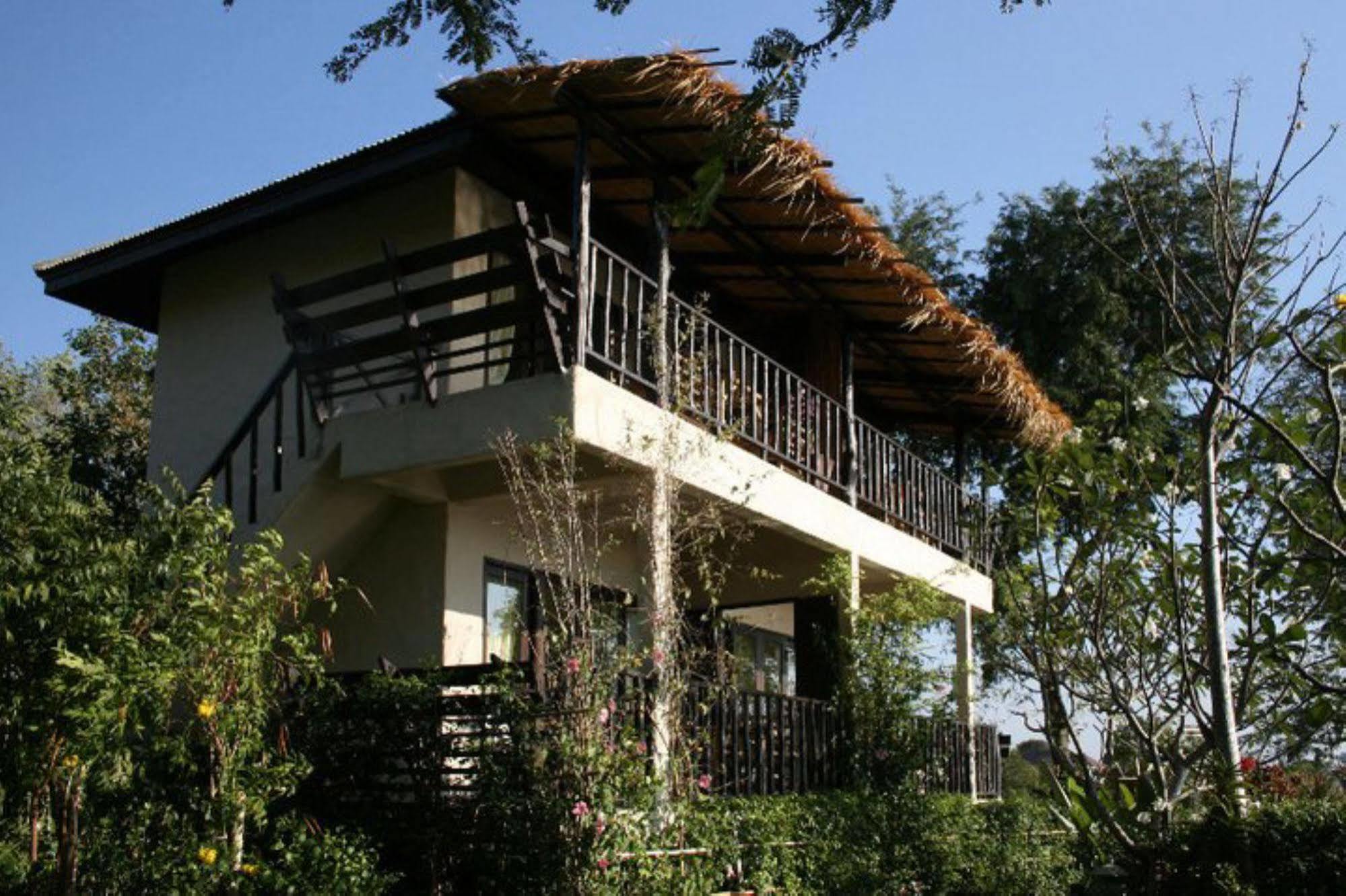 Tamarina Resort