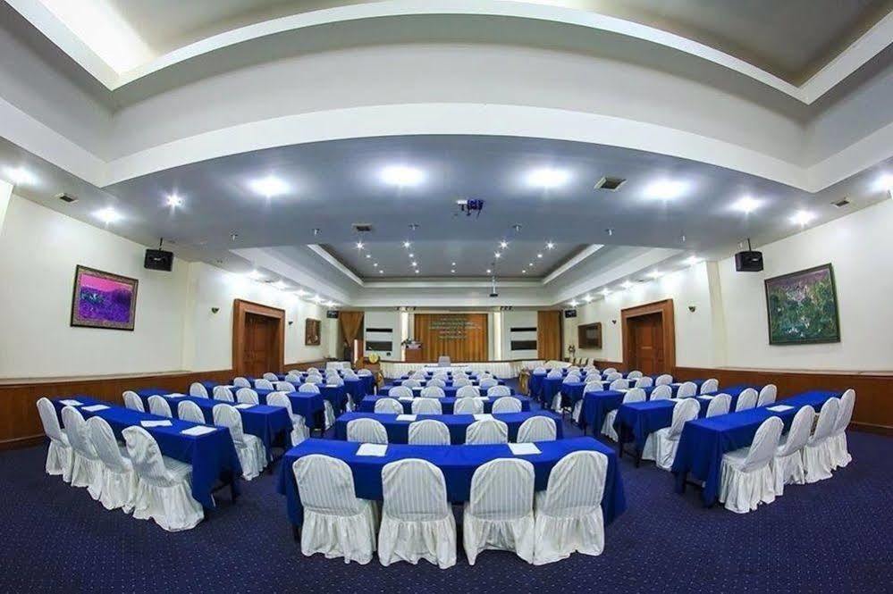 Lopburi Inn Hotel Lopburi