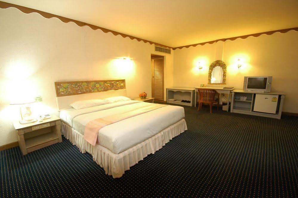 Lopburi Inn Hotel 3* Lopburi