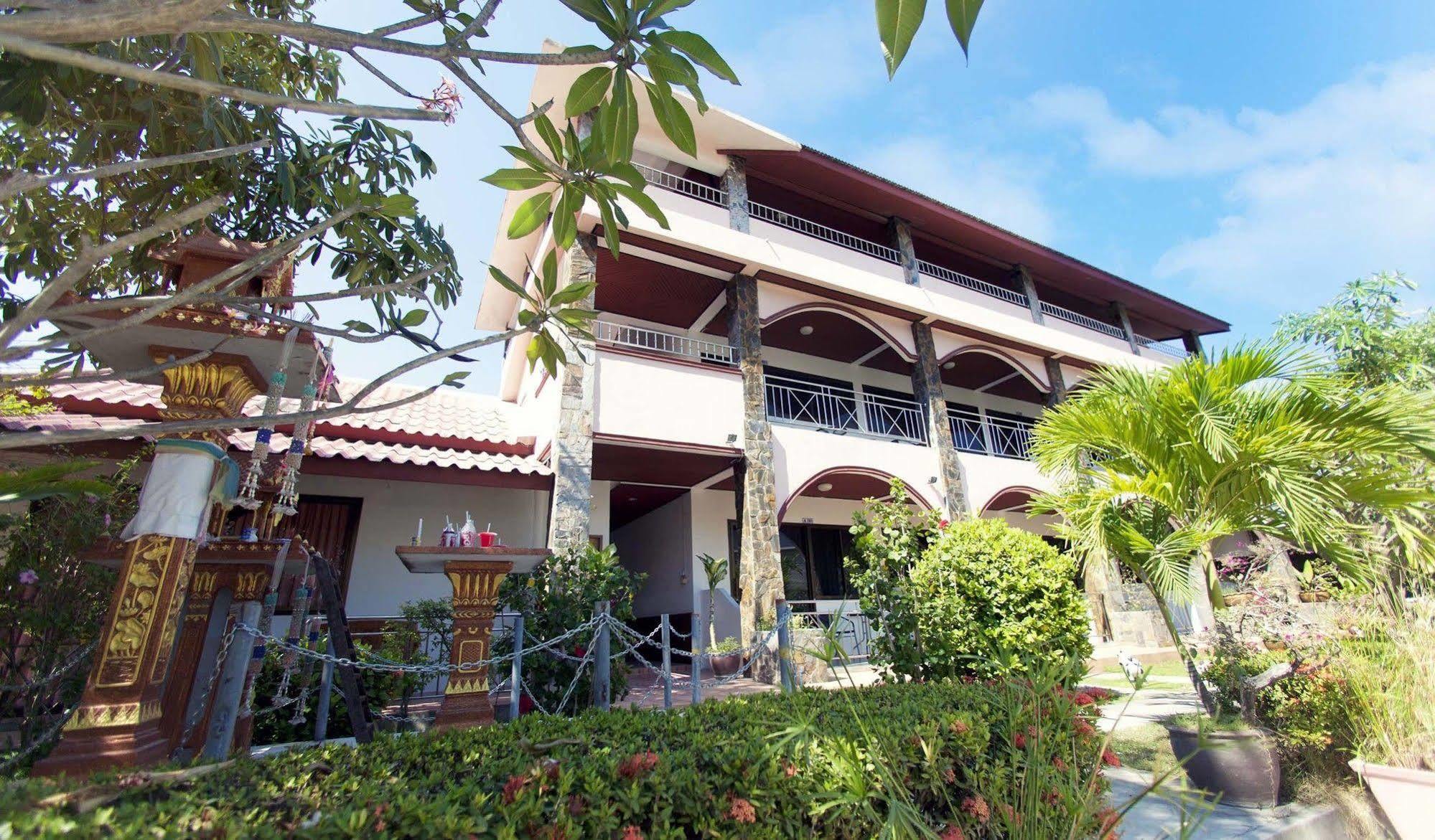 Hotel Lotus Friendly
