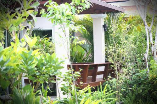 Tachawan & Restaurant Chalong