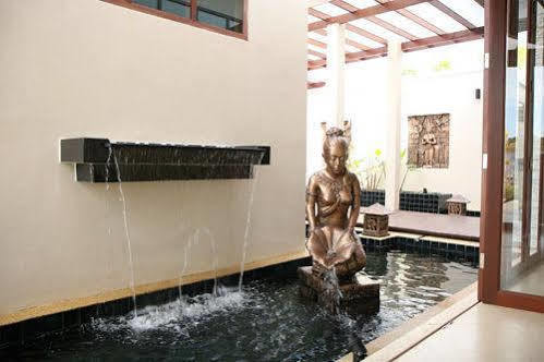 Tachawan & Restaurant 4*