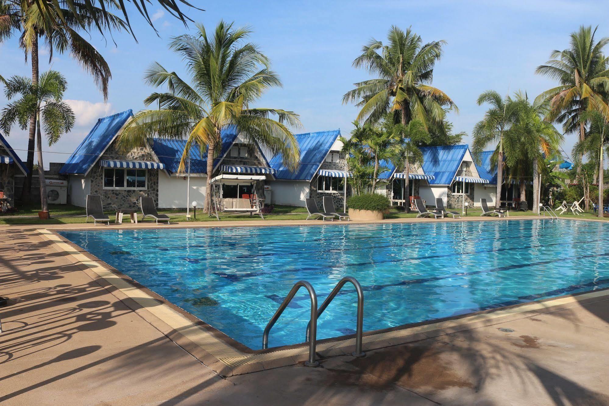 Resort Castle Howchow 3*