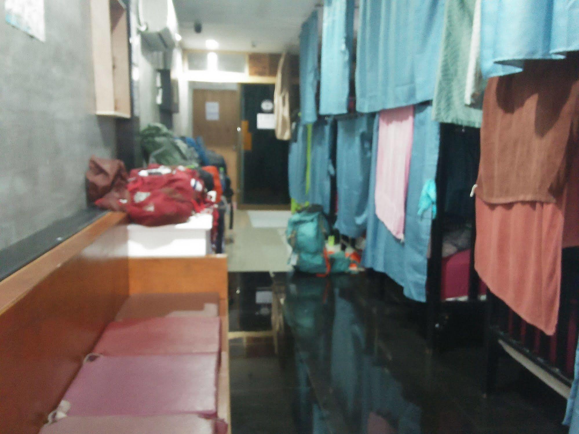 Jdai Dorm Hotel 2*