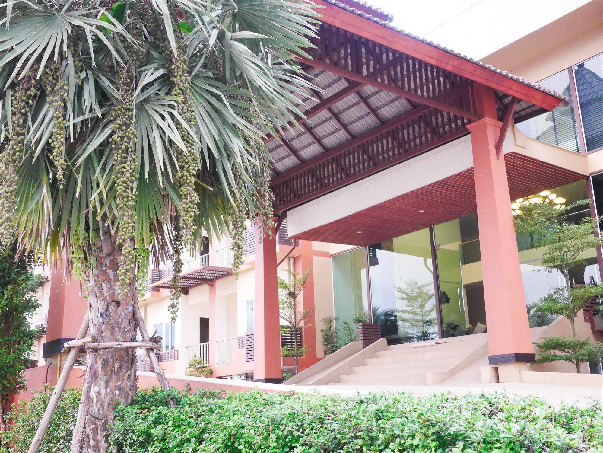 Phufa Waree Chiangrai - Sha Extra Hotel