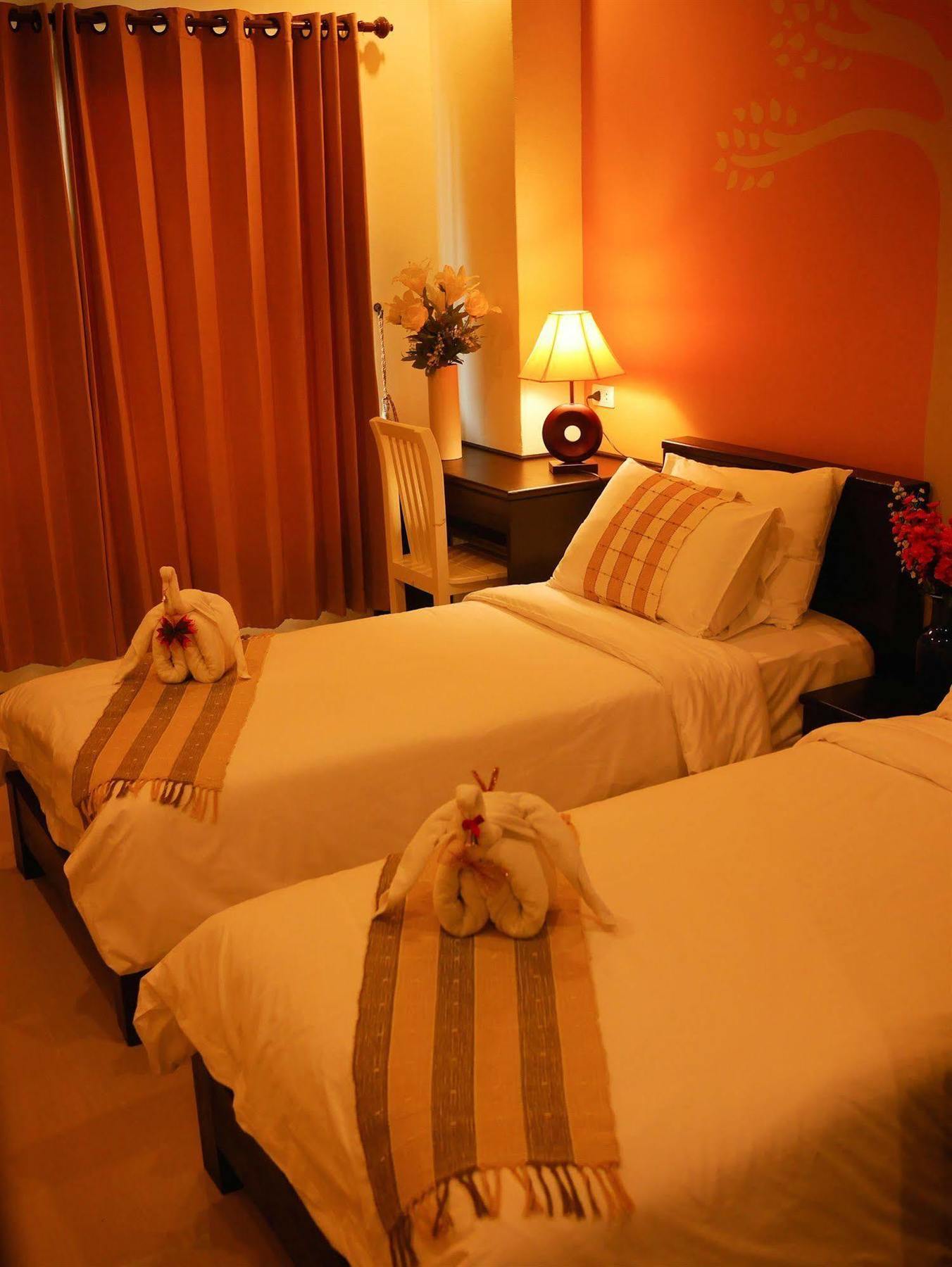 Hotel Phufa Waree Chiangrai - Sha Extra Chiang Rai