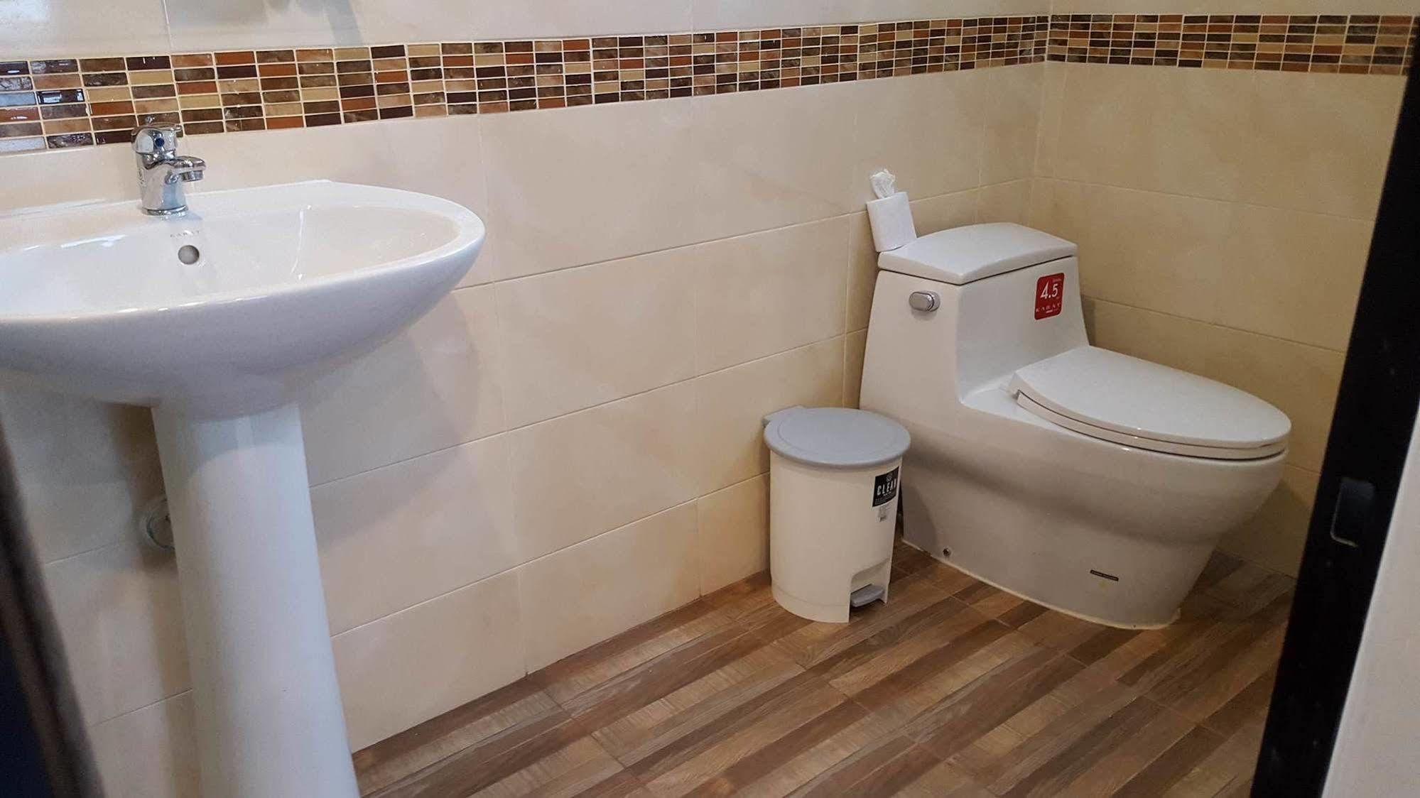 Sinsamut Koh Samed Hotel 2*