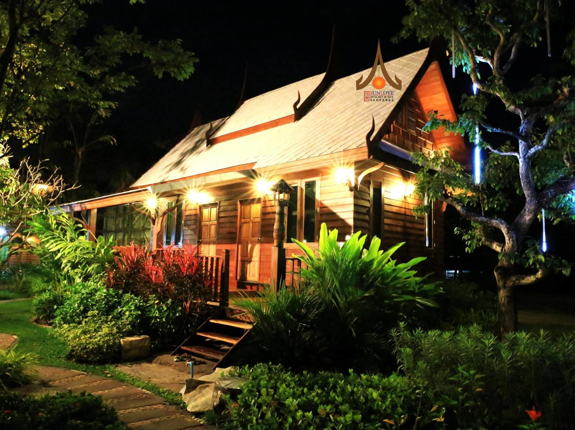 Resort Sunlove And Spa - Royal View Nakhon Pathom
