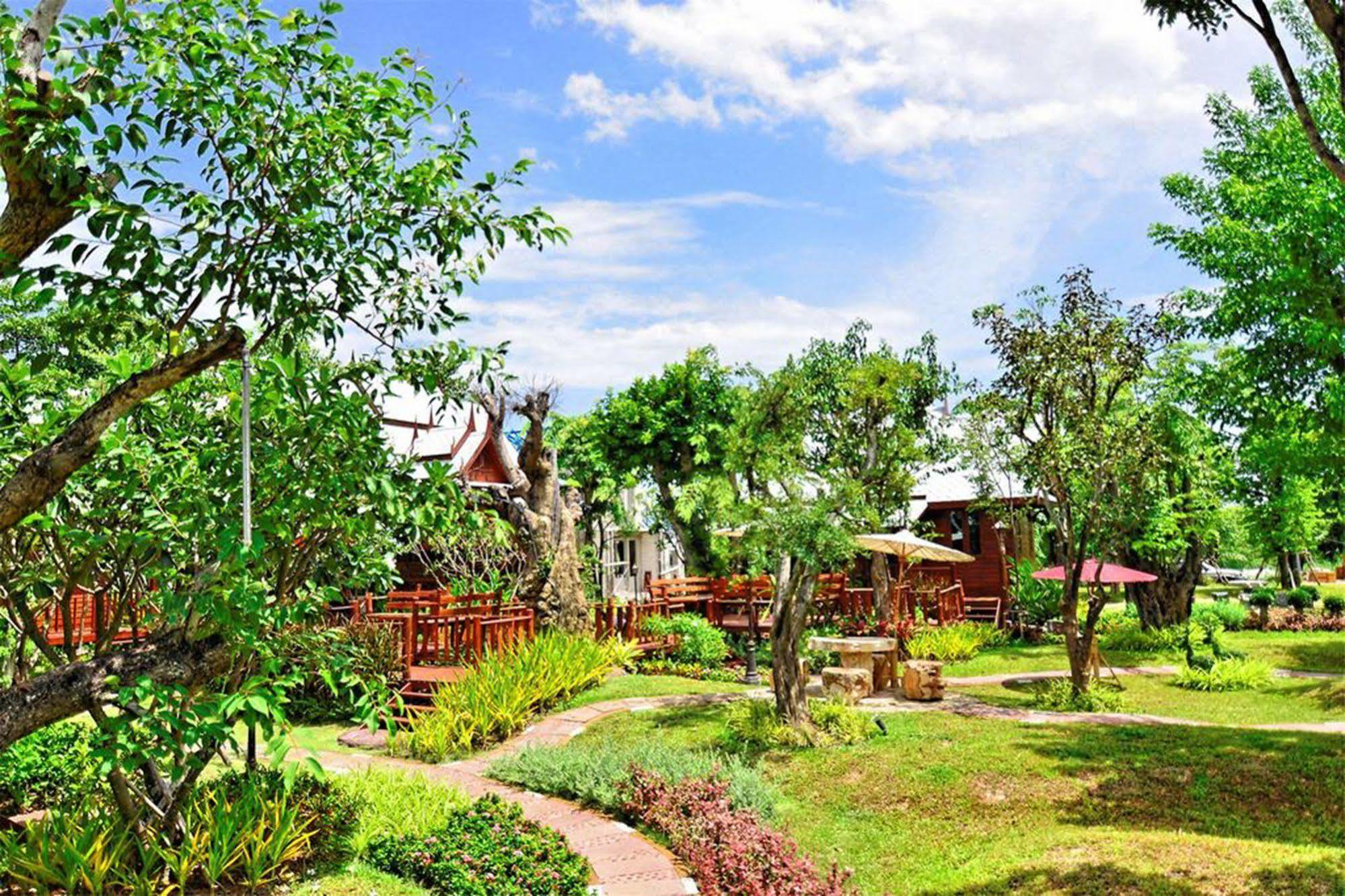 Resort Sunlove And Spa - Royal View Nakhon Pathom