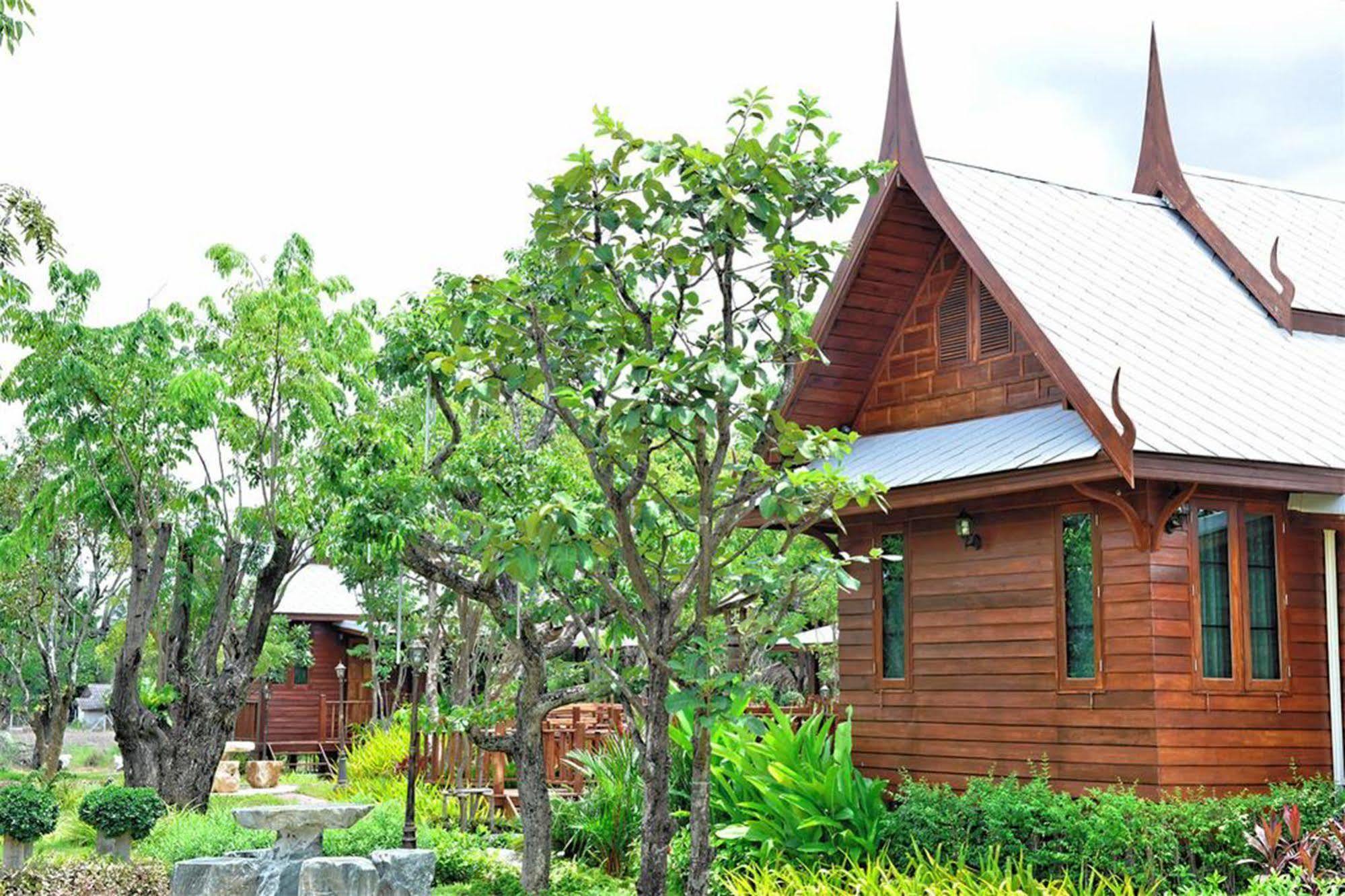 Sunlove And Spa - Royal View 4* Nakhon Pathom