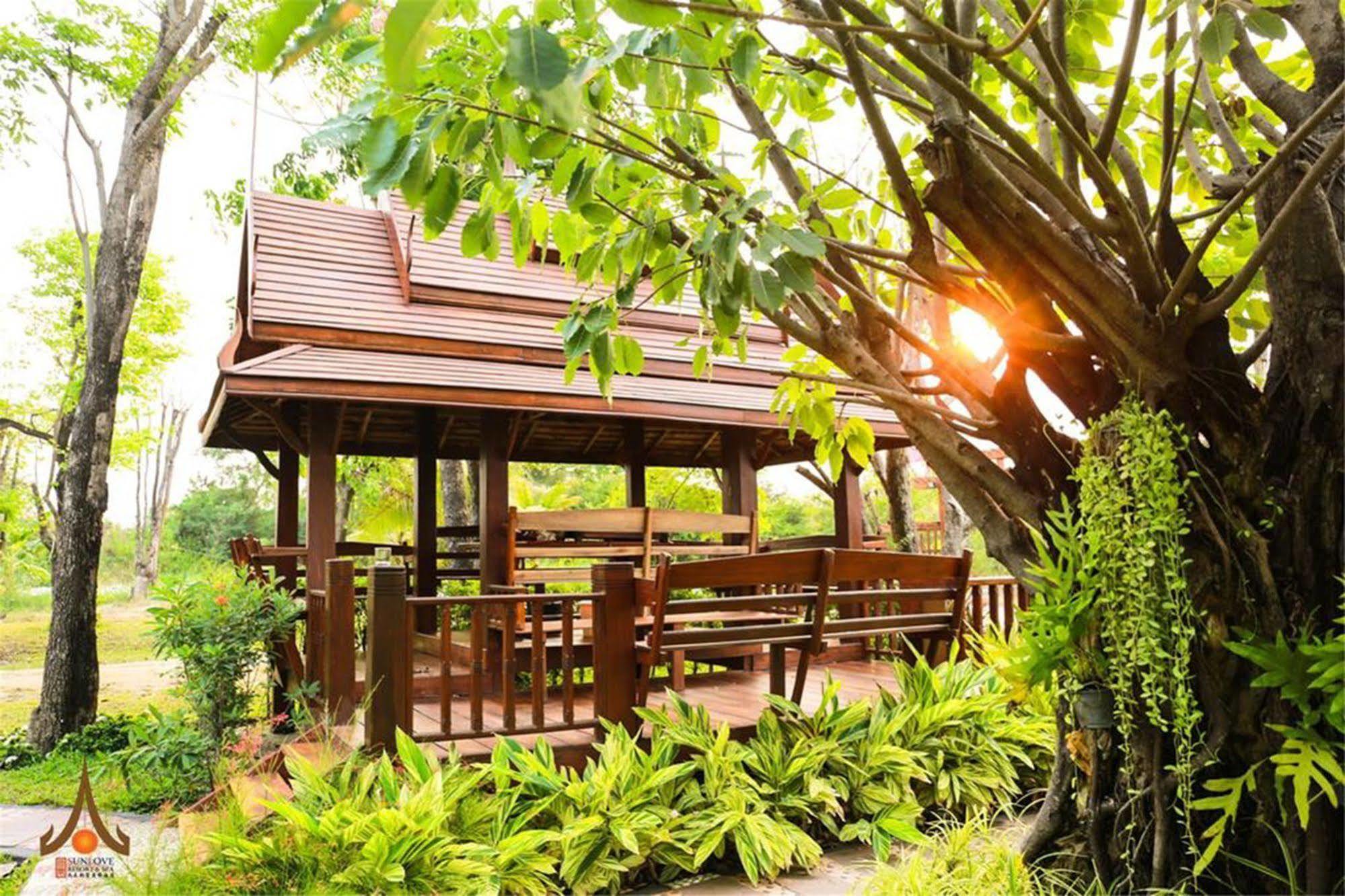 Sunlove And Spa - Royal View 4*