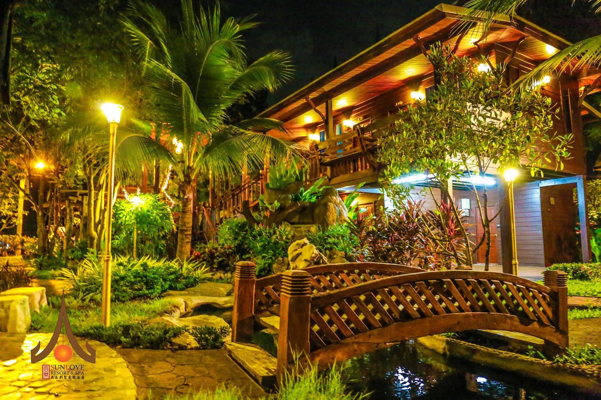 Sunlove Resort And Spa - Grand View 4* Nakhon Pathom