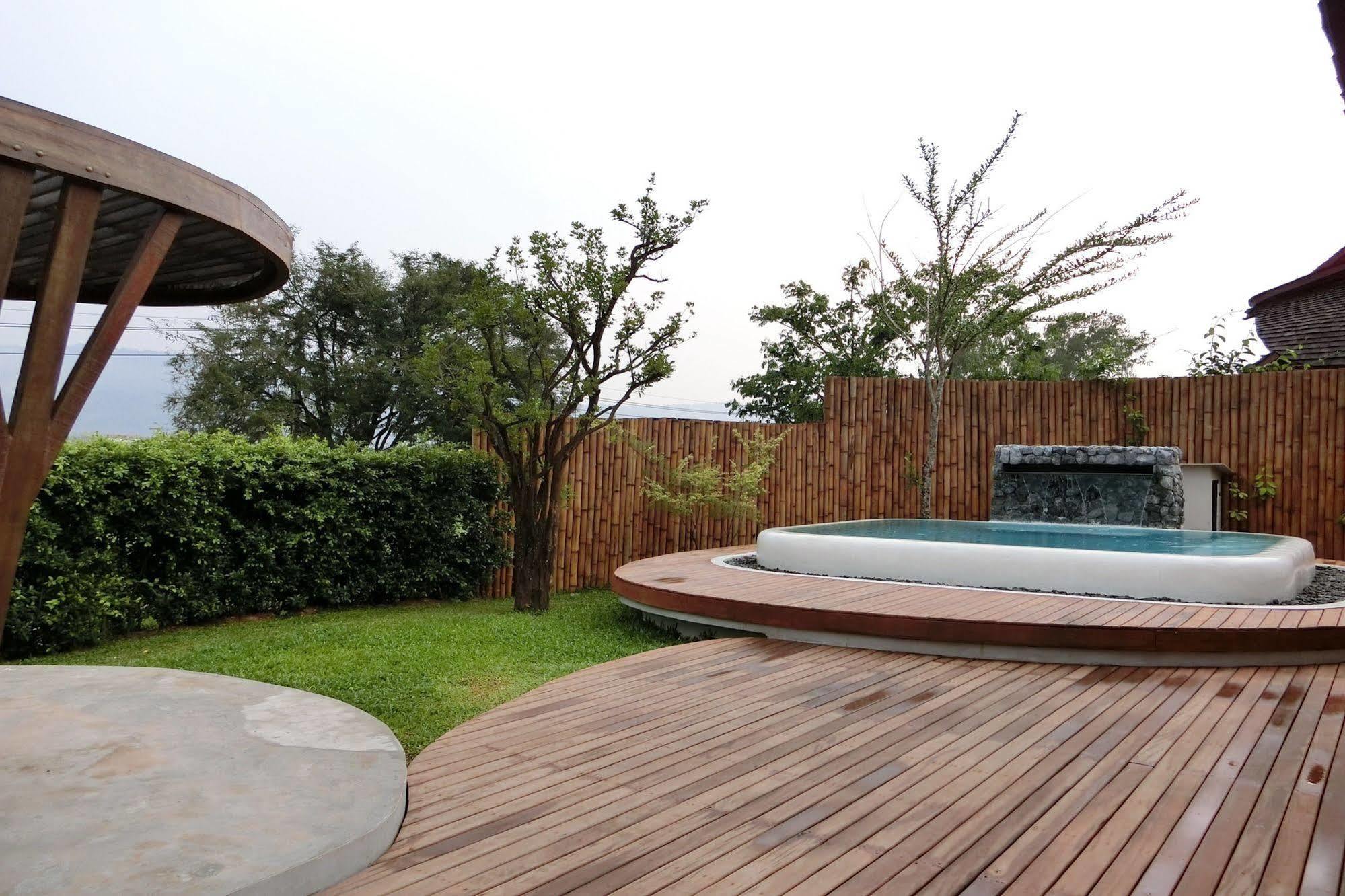 Boribot Pool 5*
