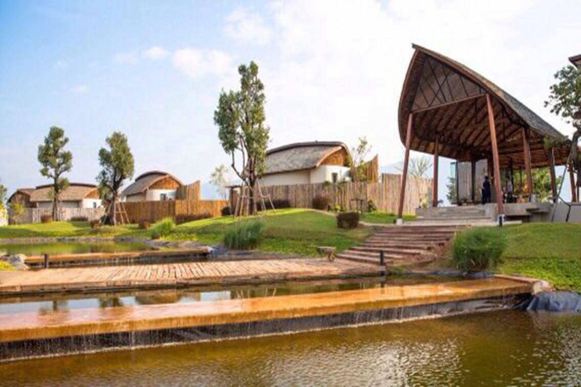 Boribot Pool Resort 5*