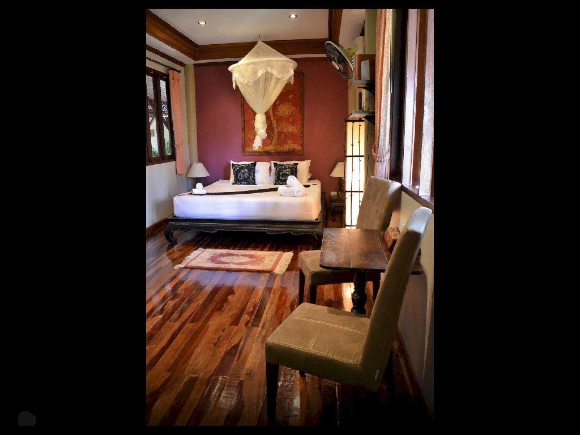 Hotel Baan Sijan 3*