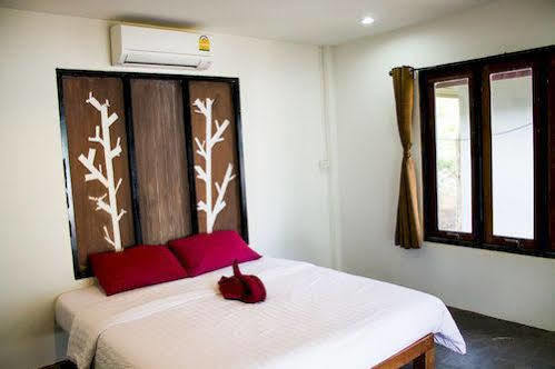 Ban Inchat Hotel 2*