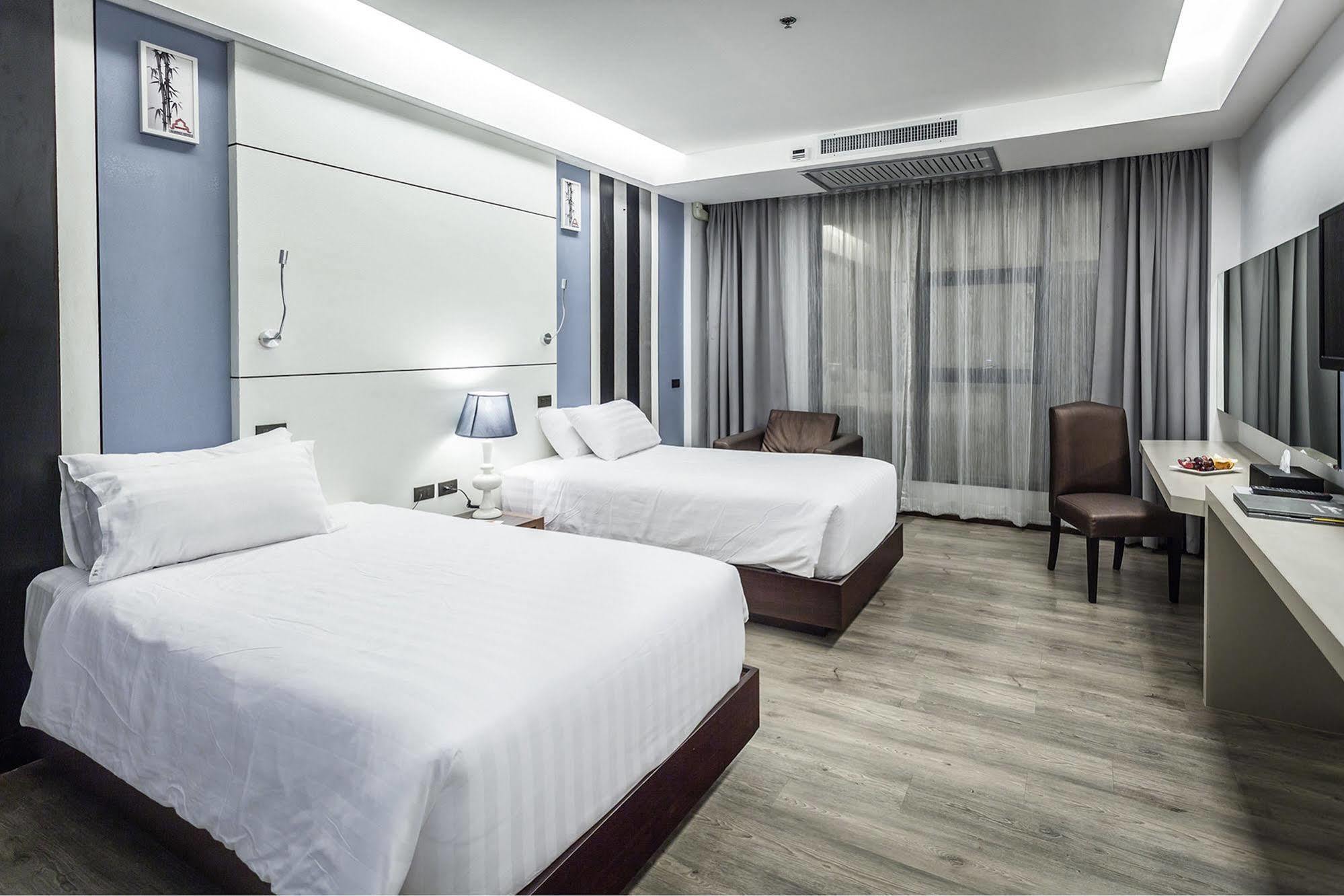 Alvarez Hotel 4*