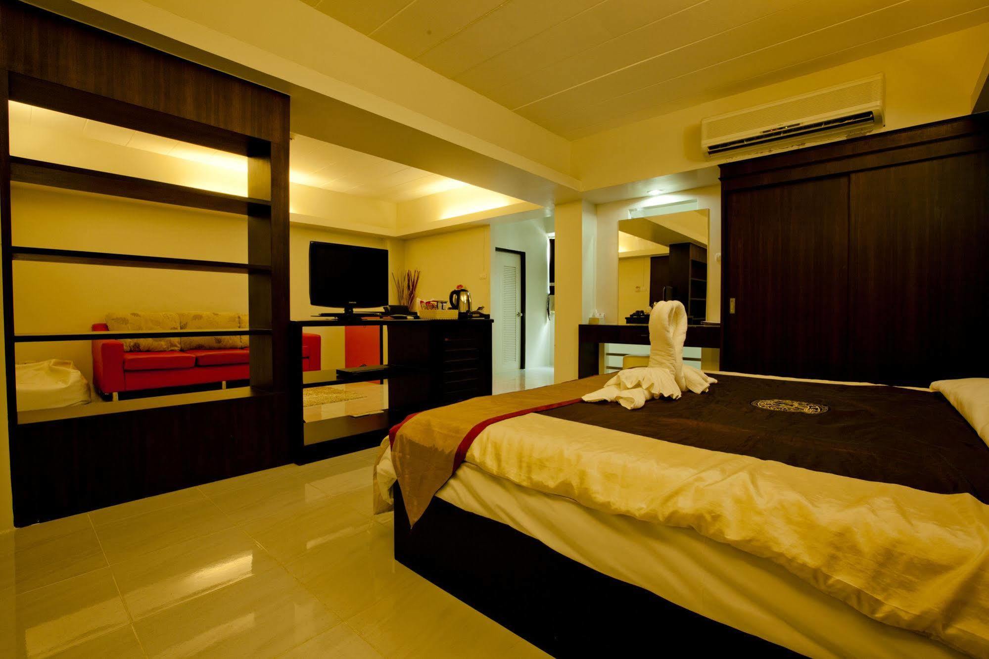 The One Surat 3*
