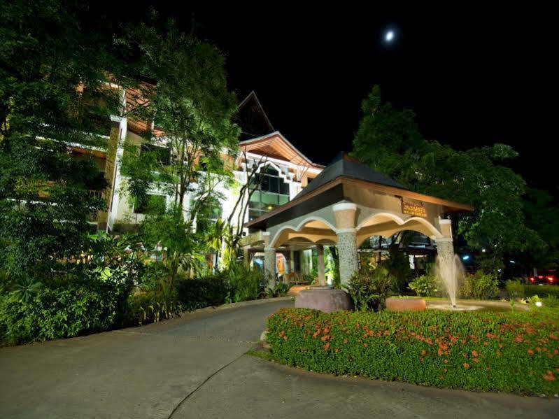 100 Islands & Hotel Surat Thani