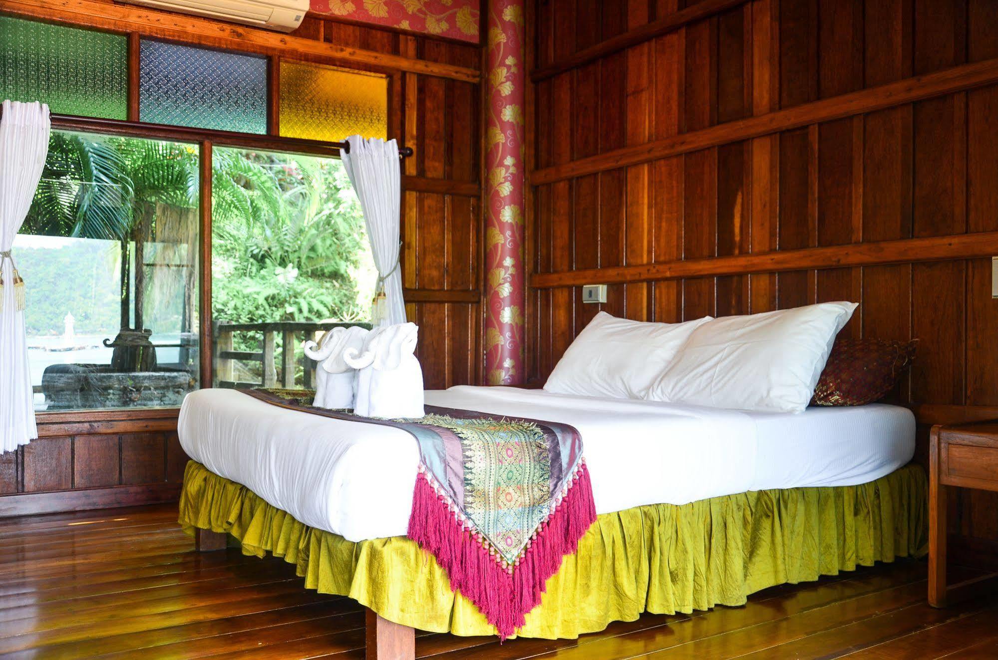 Resort Bhuvarin 3*