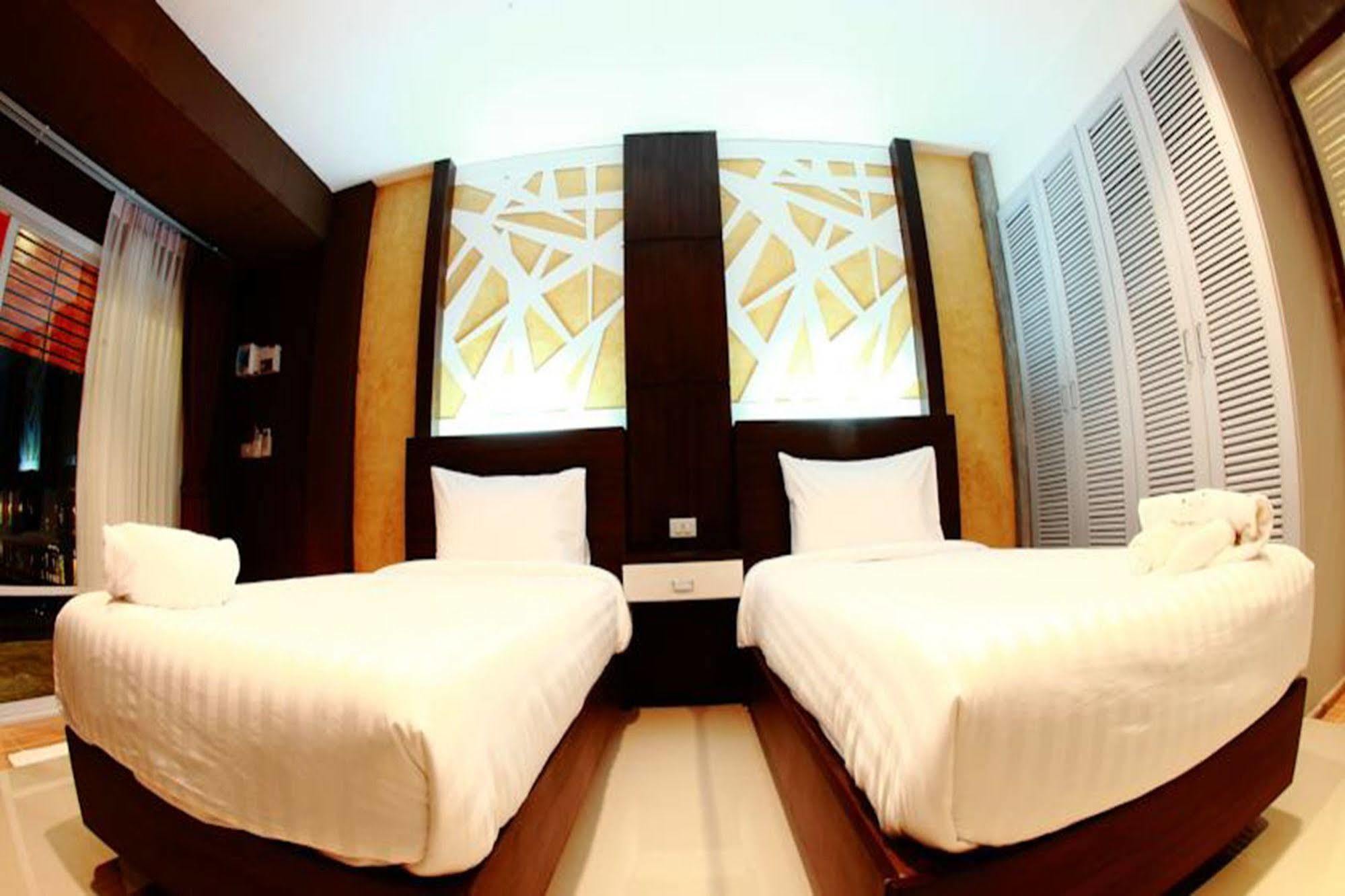 Resort Intara 2*
