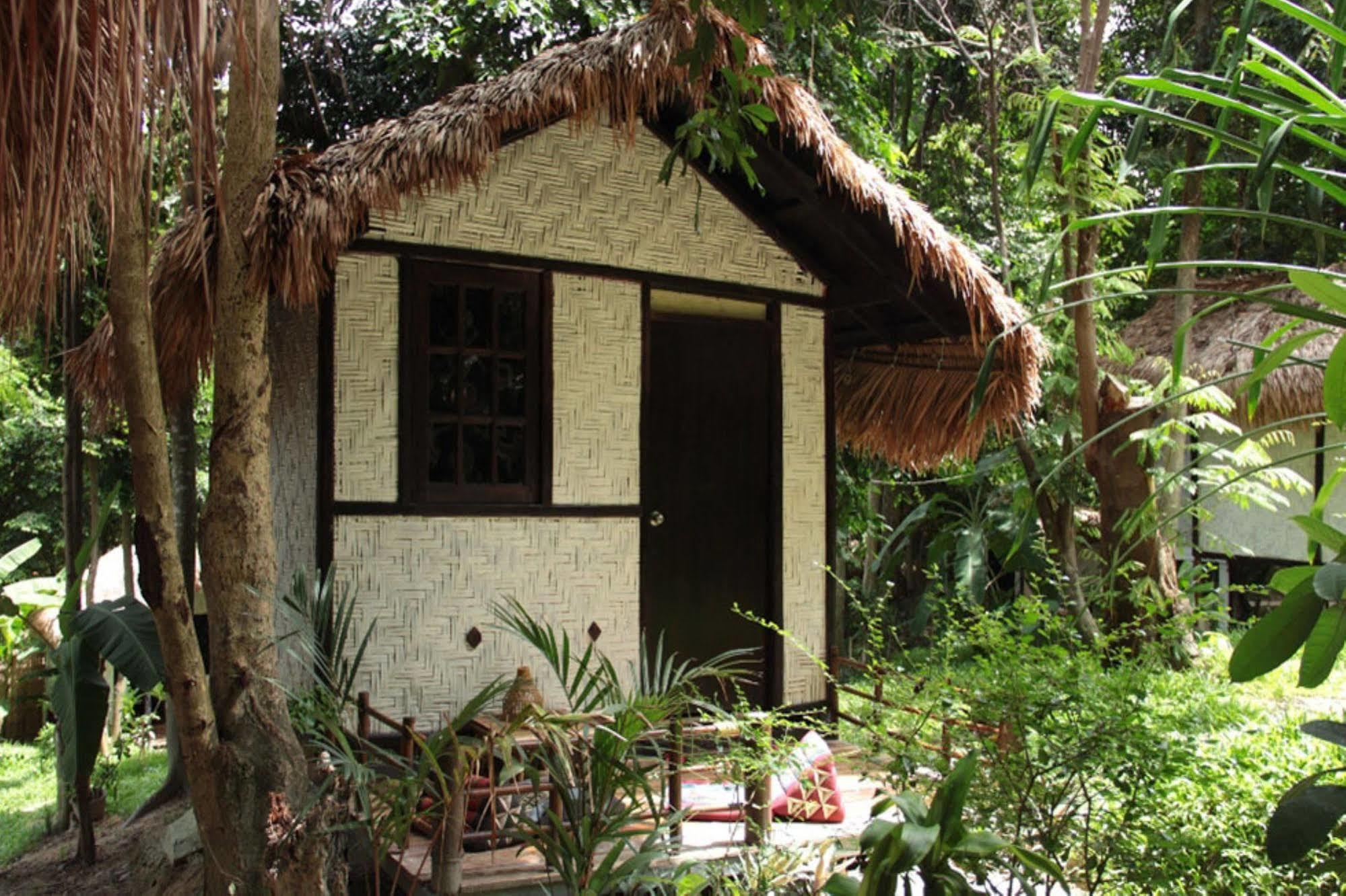 Gecko Resort 3*
