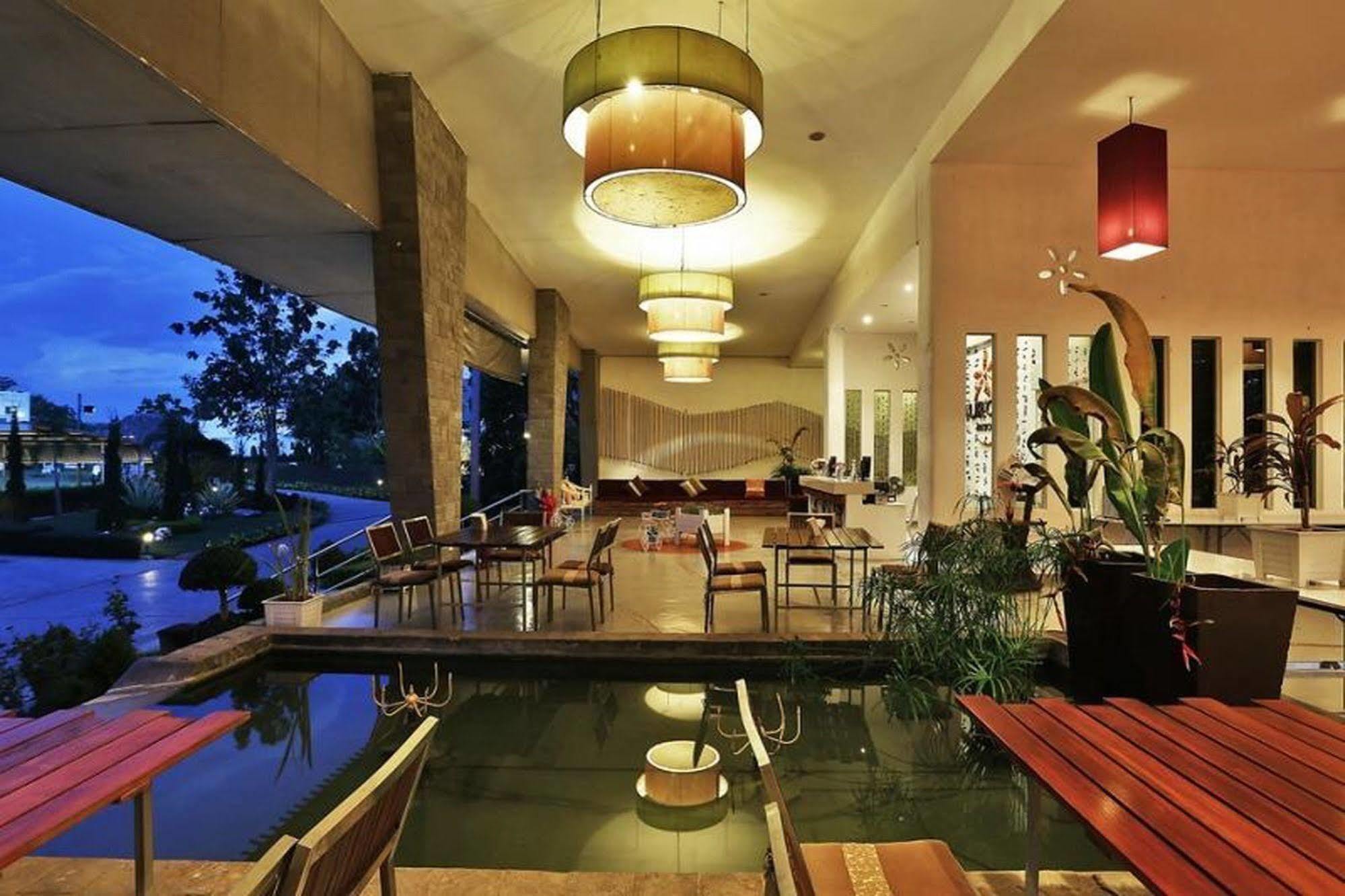 Aurora Khao Yai 3*