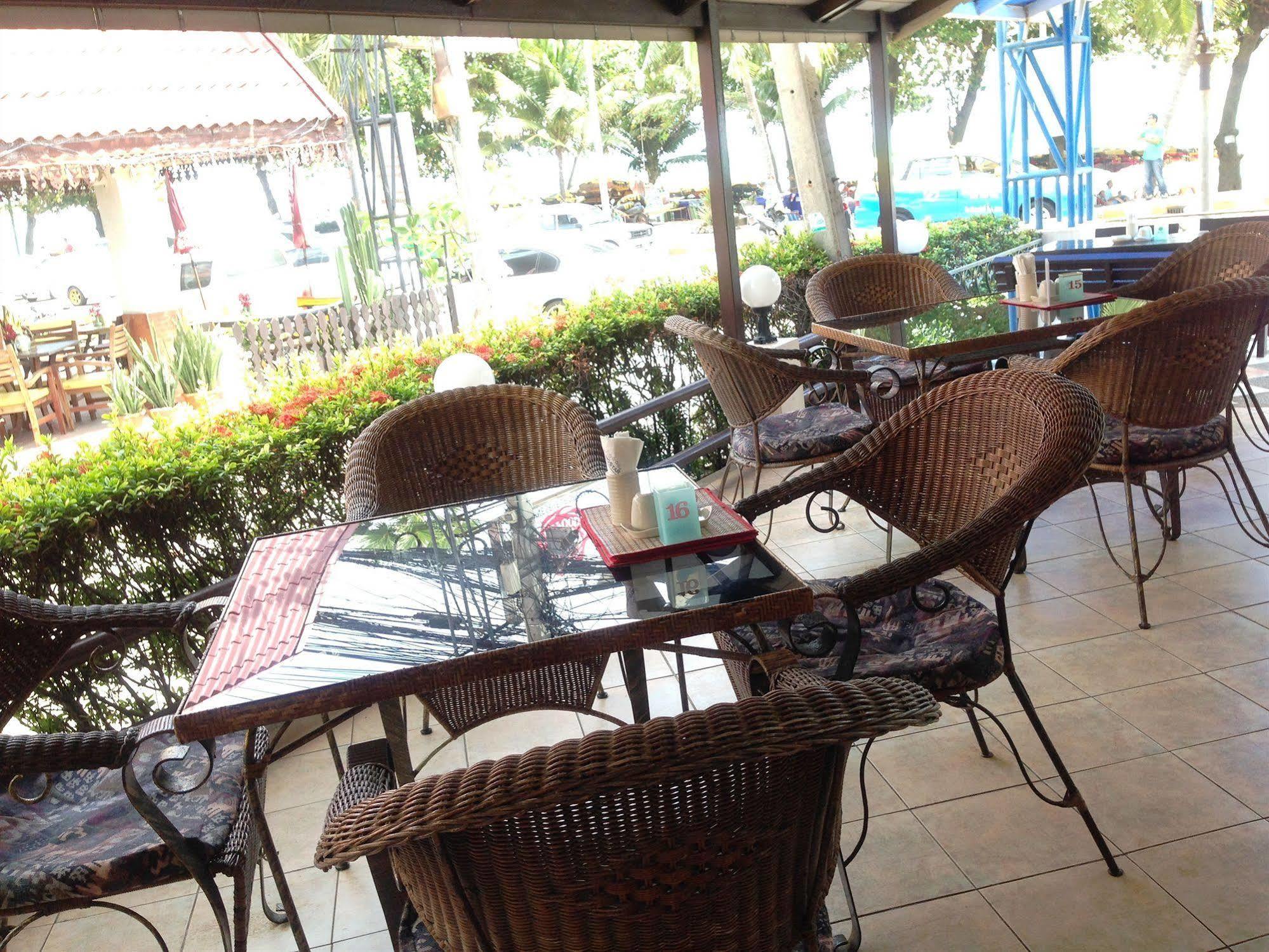 The New Eurostar 3* Jomtien Beach