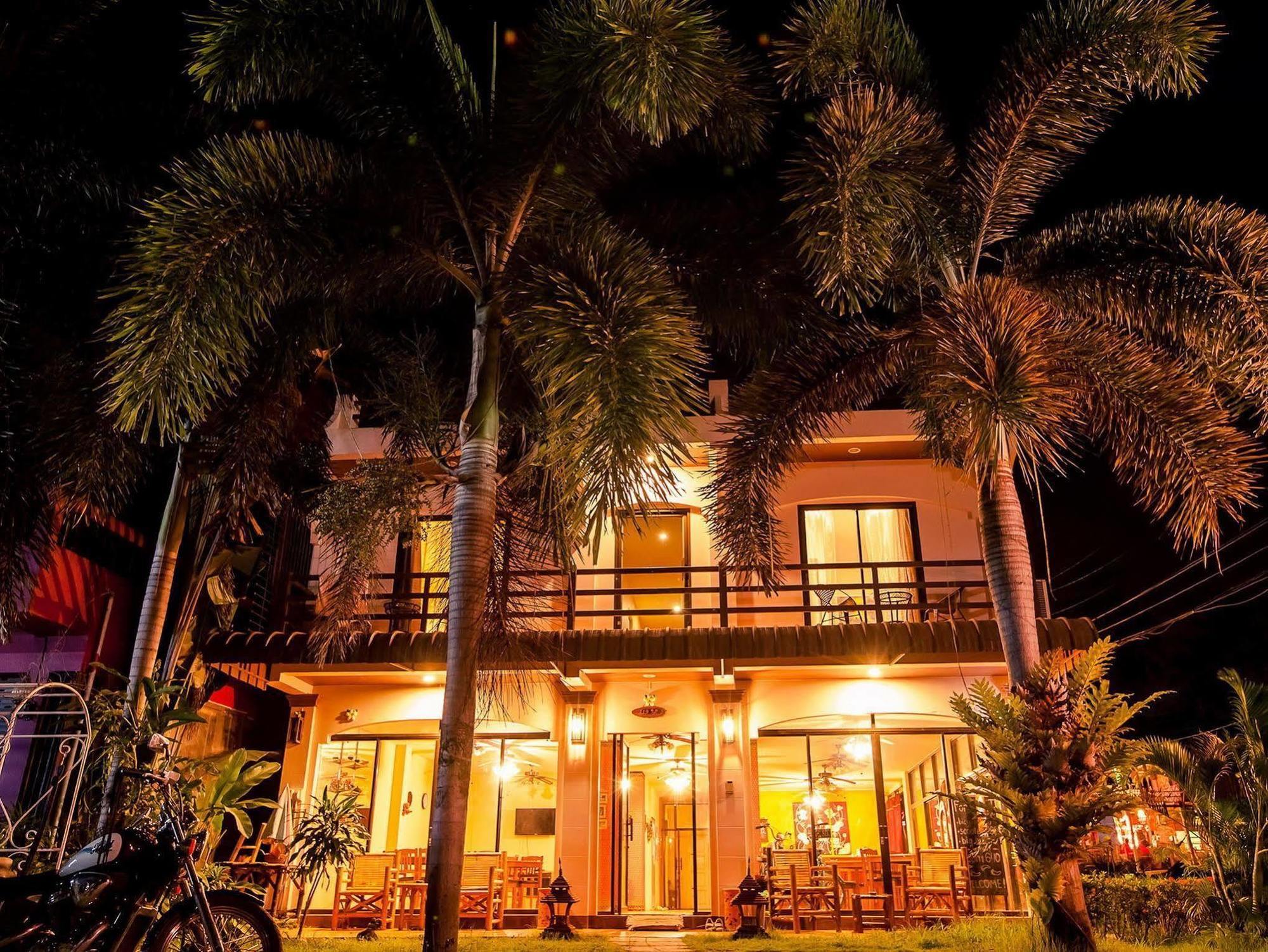 Bed & Breakfast Sunset House 2*