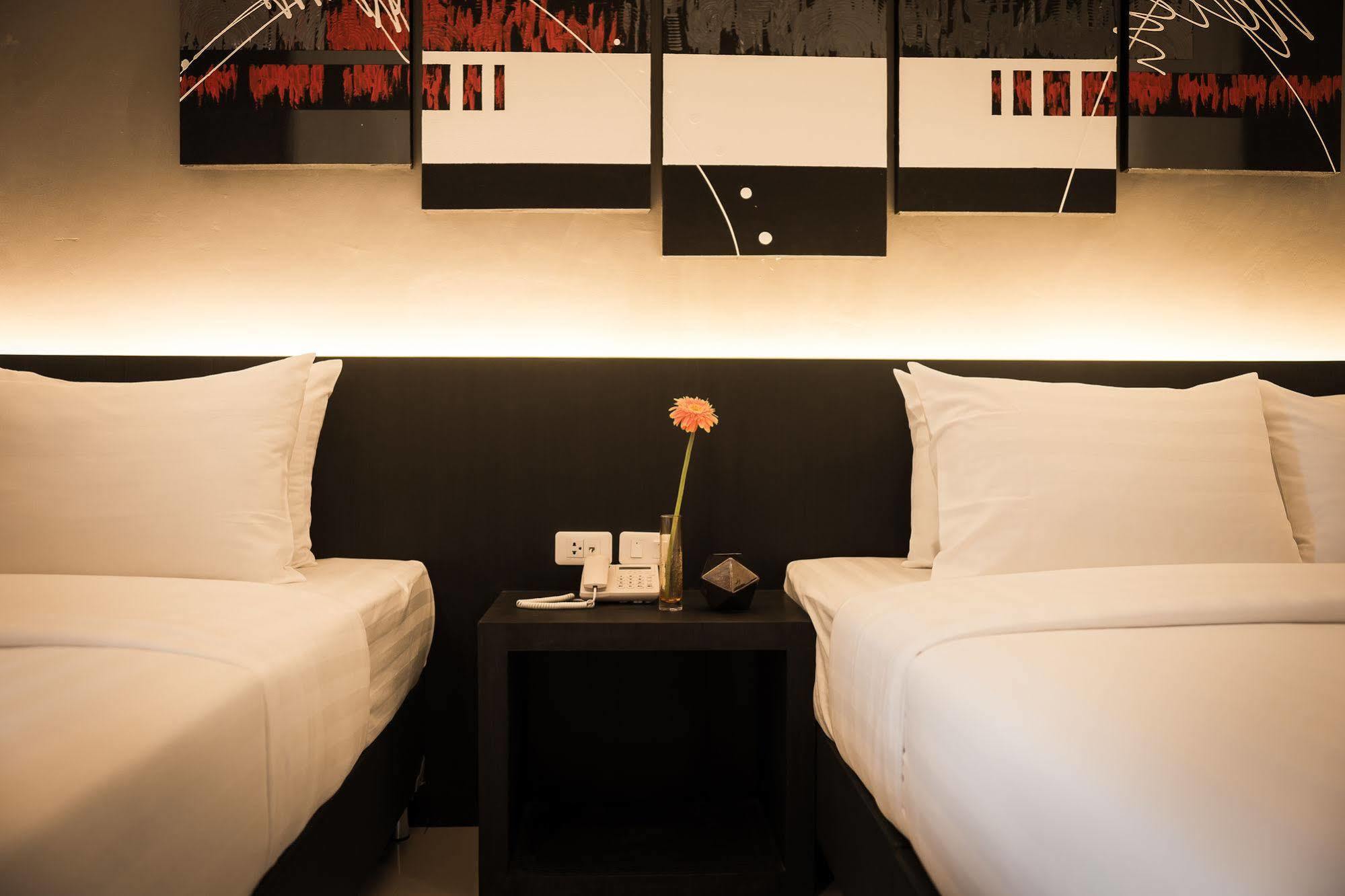 Ivory Hotel Bang Lamung
