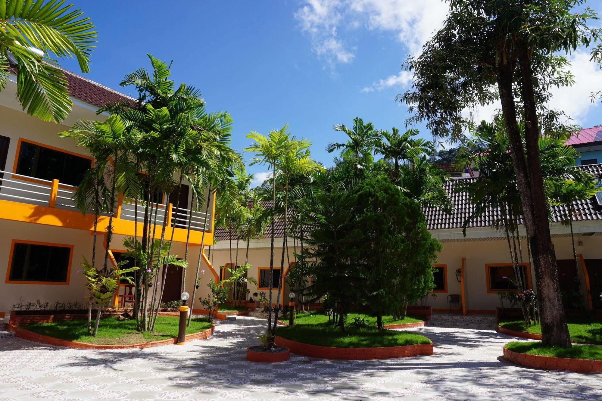 Resort Club Coconut Patong