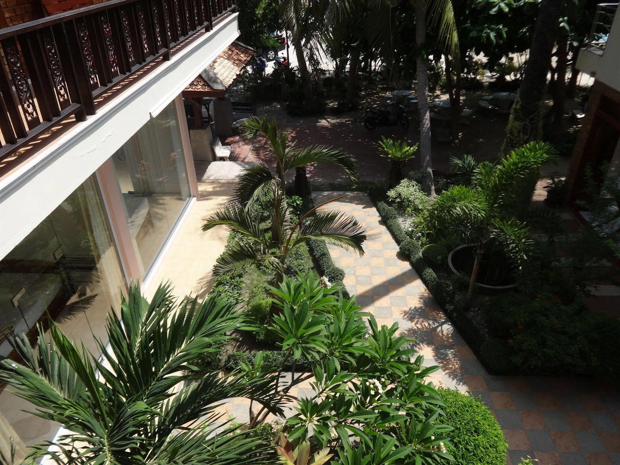 Family House Resort Haad Rin