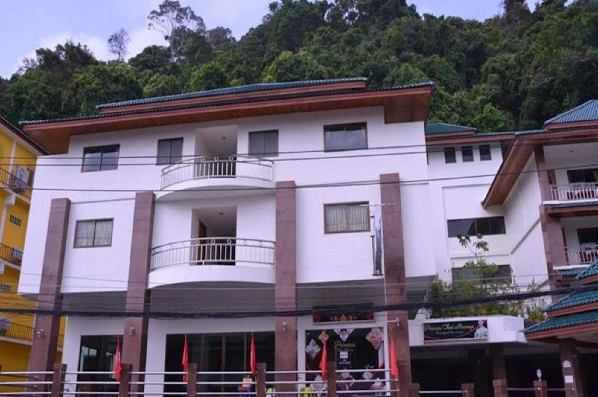 Hotel White Princess