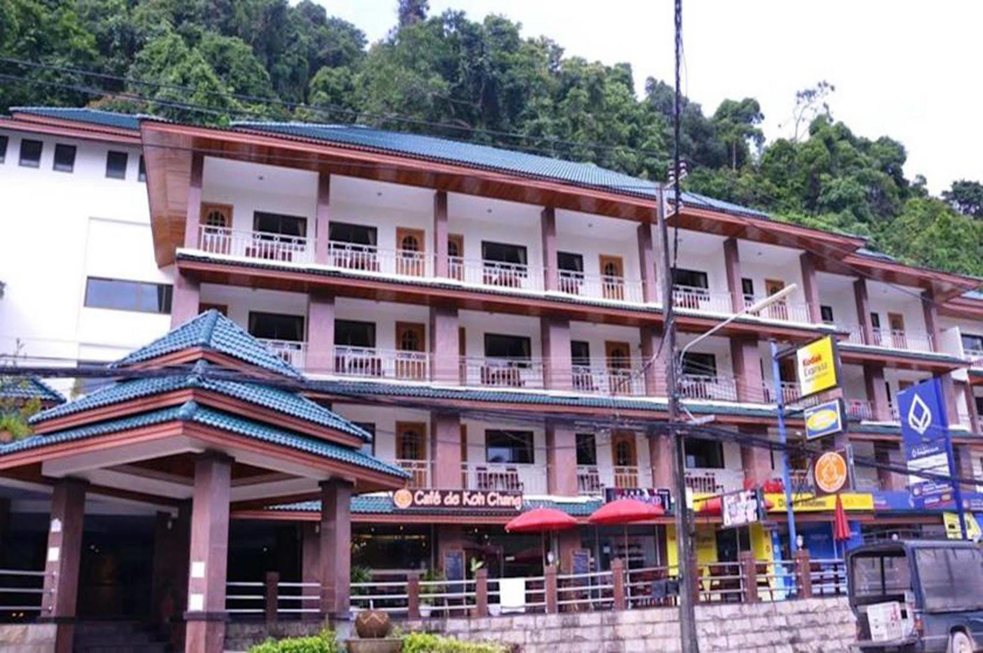 Hotel White Princess 2*
