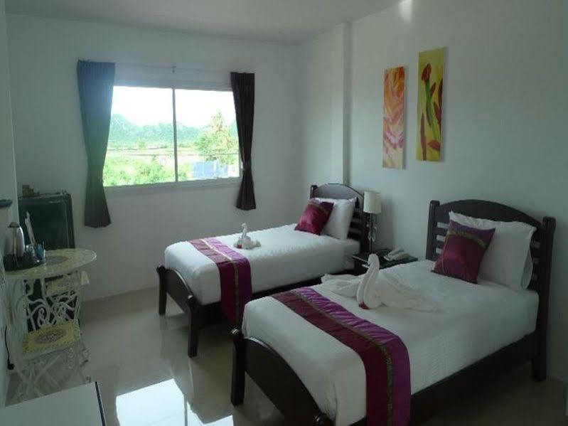 Phet Plaza And 3* Cha-Am