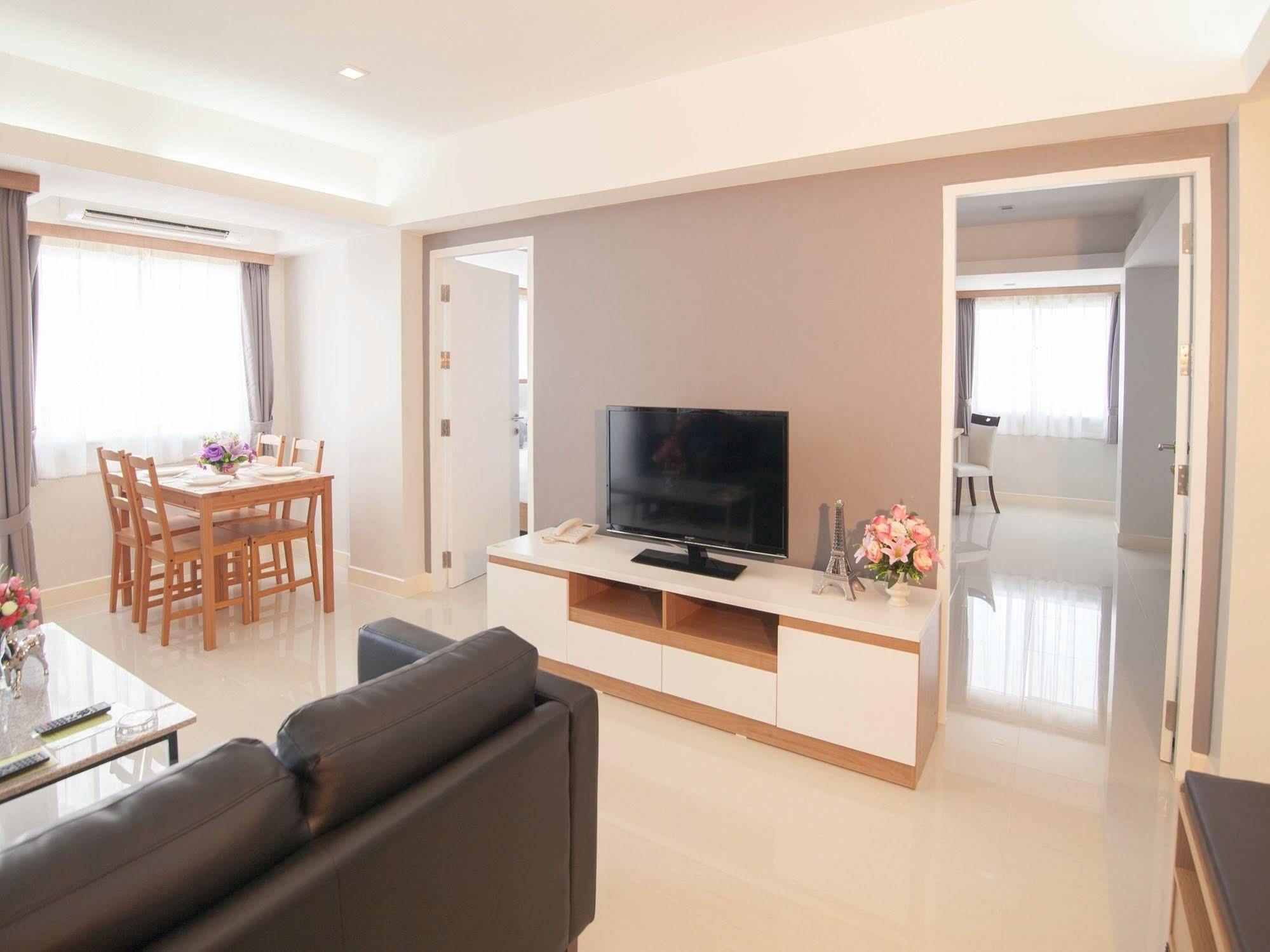 Racha Aparthotel