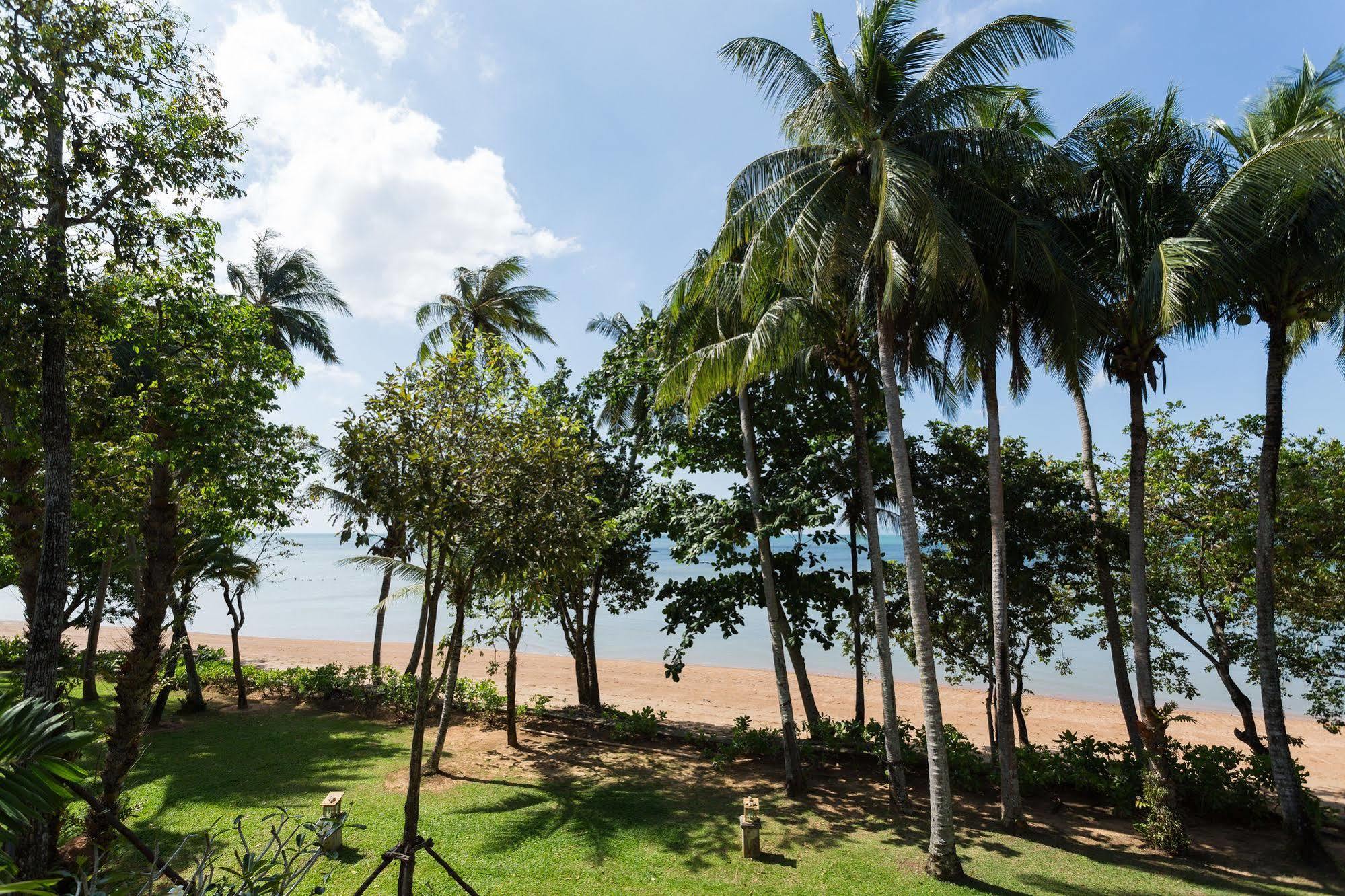 Villa Amatapura Beachfront 15, Sha Certified *
